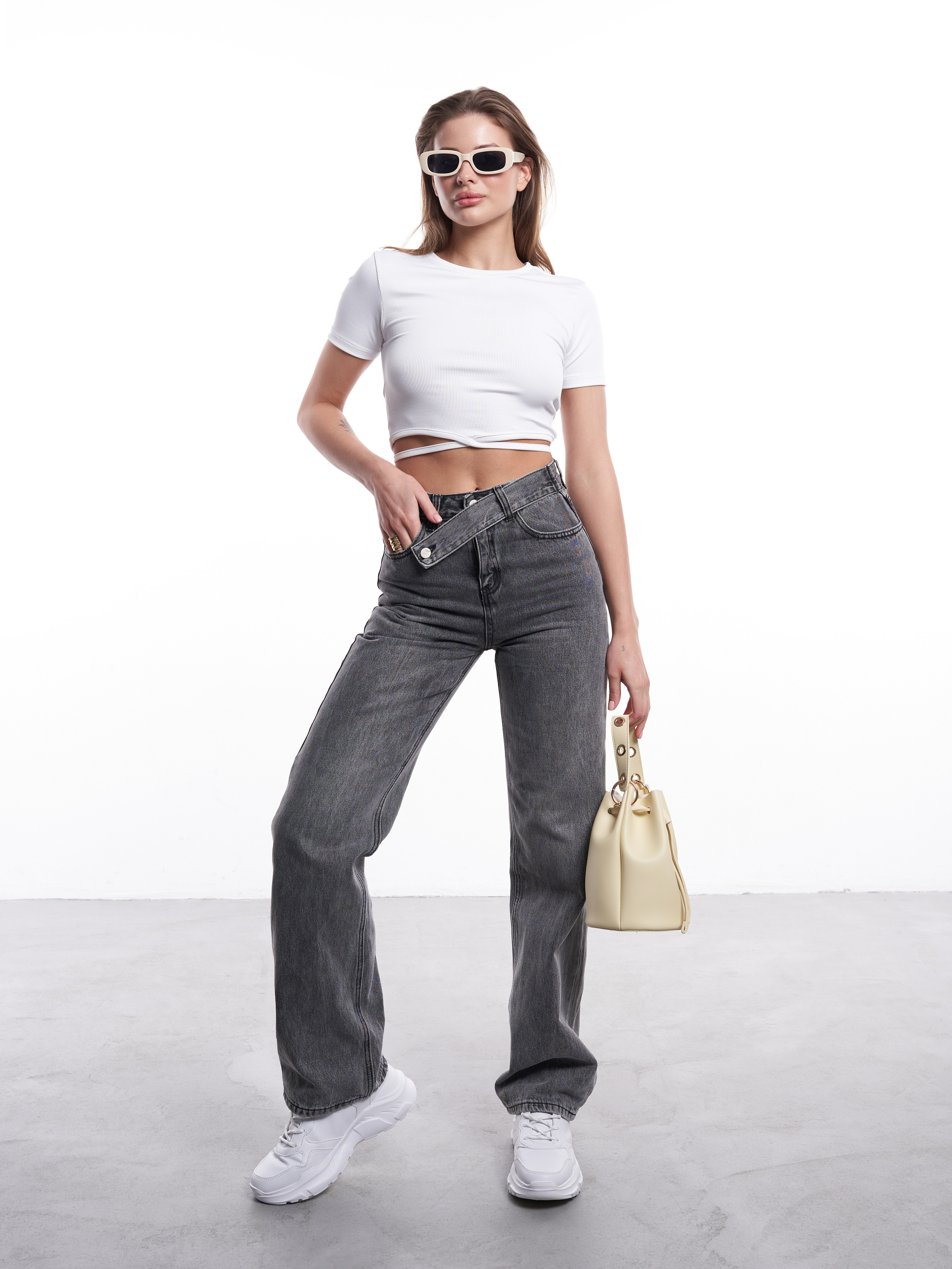 OUCLOW — джинсы. Коммерческий фотограф в Москве Хабибуллина Эльза