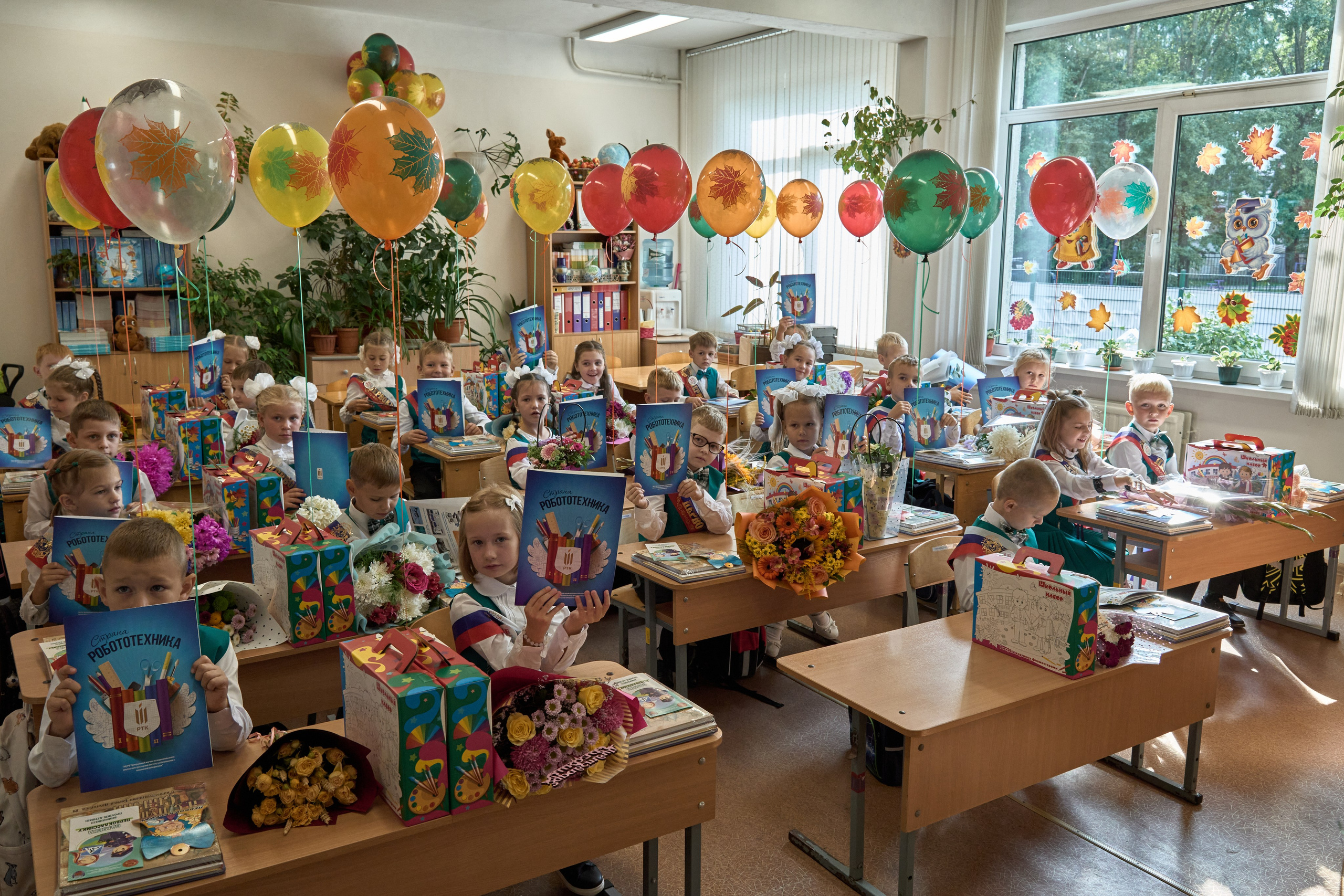 Школьная линейка. 1«Б». Фотограф в Санкт-Петербурге Настя Атом