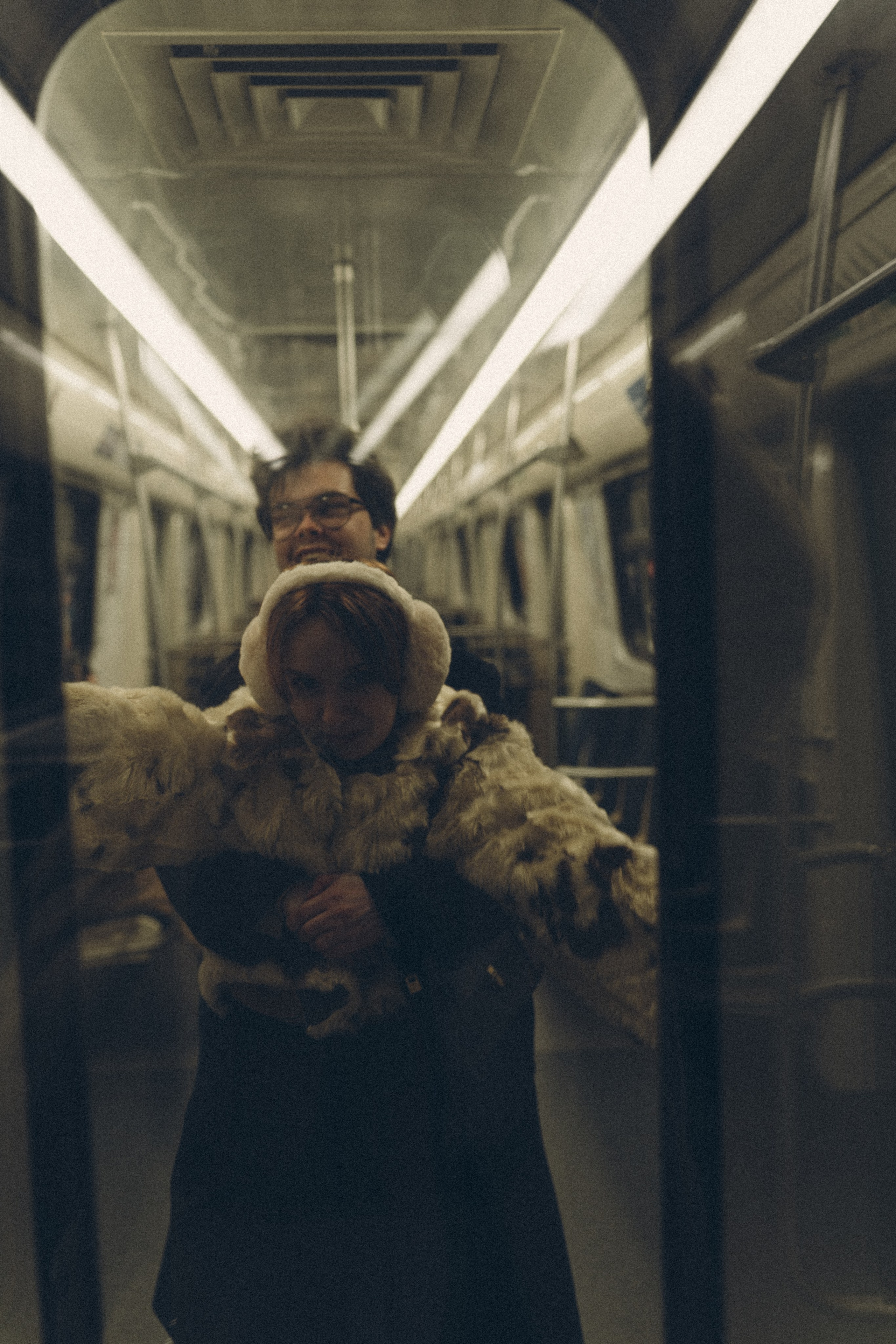 НОВОГОДНЯЯ ФОТОСЕСИИЯ ПАРЫ В МЕТРО ЛЮБОВЬ. Профессиональный фотограф, Санкт-Петербург — Виктория Богомолова