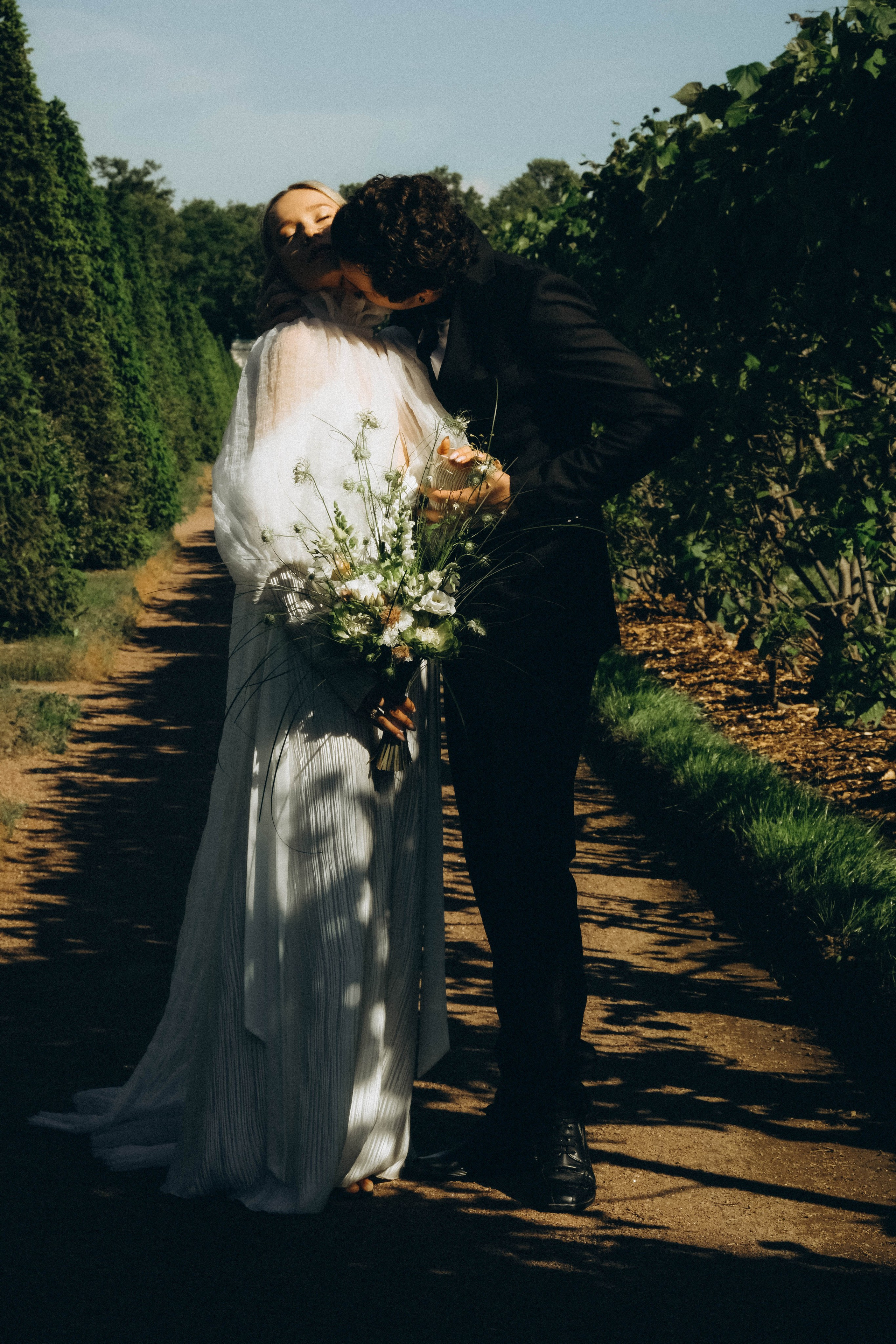 СВАДЕБНАЯ СЬЕМКА В ПАРКЕ ОРАНИЕНБАУМ. Профессиональный фотограф, Санкт-Петербург — Виктория Богомолова