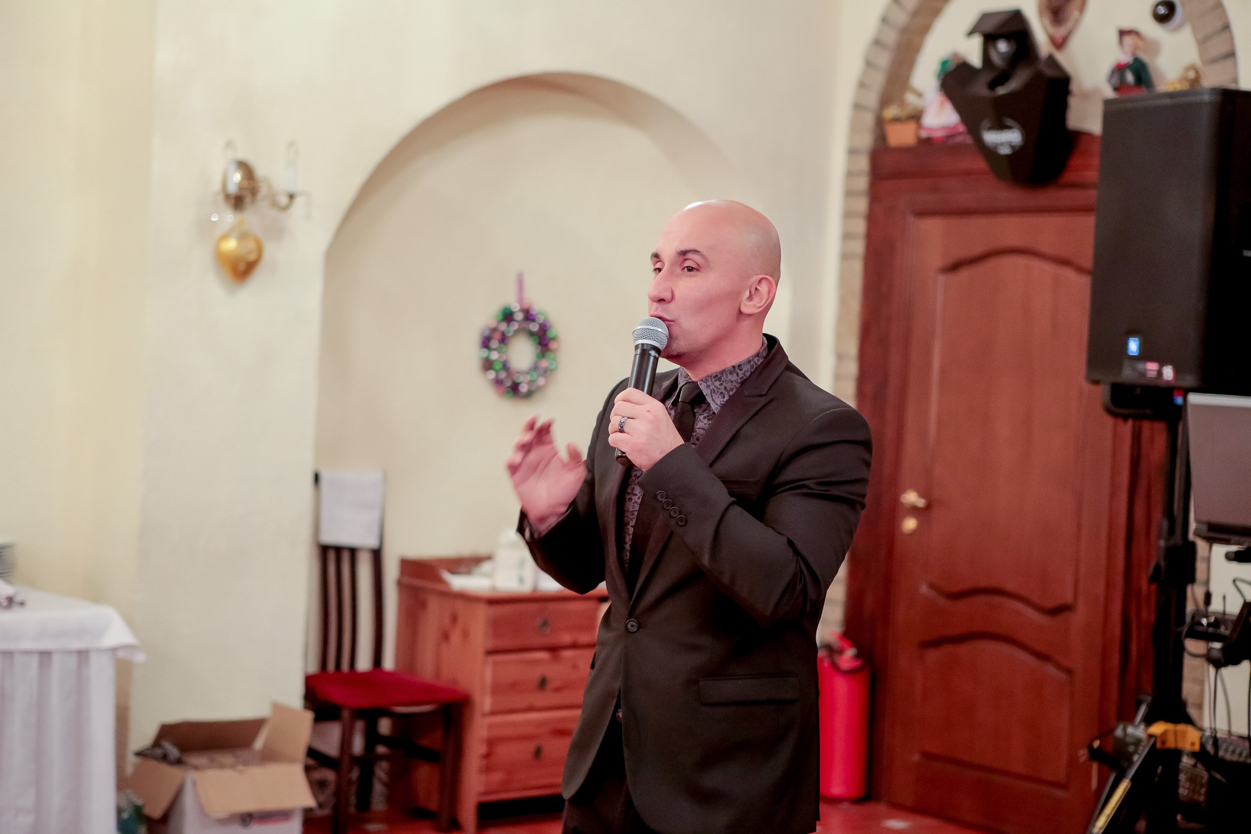 Корпоратив. Max Matvich and Victoria Basova are professionals in their field