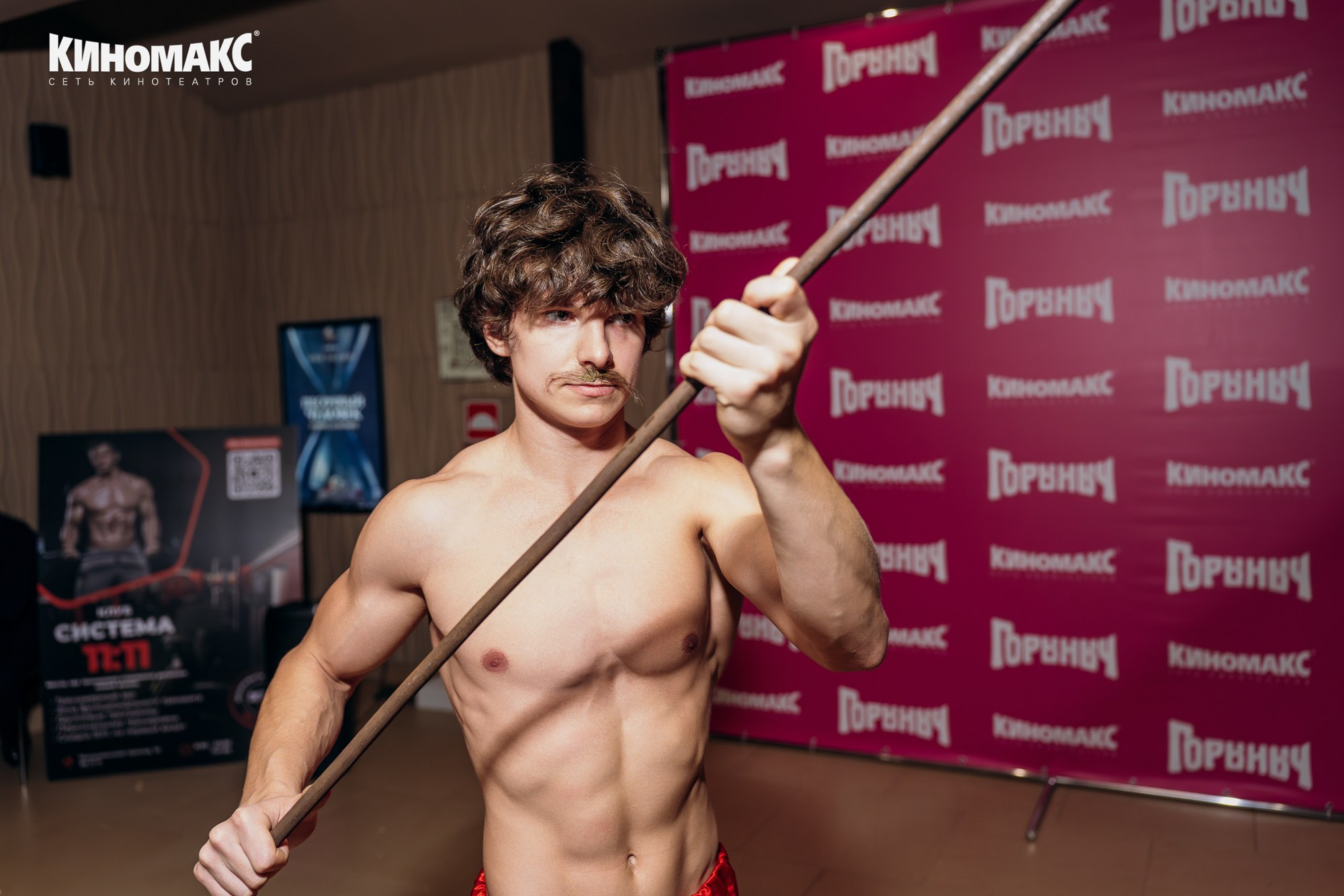 Репортажная съемка встречи актера со зрителями. Свадебный и репортажный фотограф в Ярославле Евгений Сальников