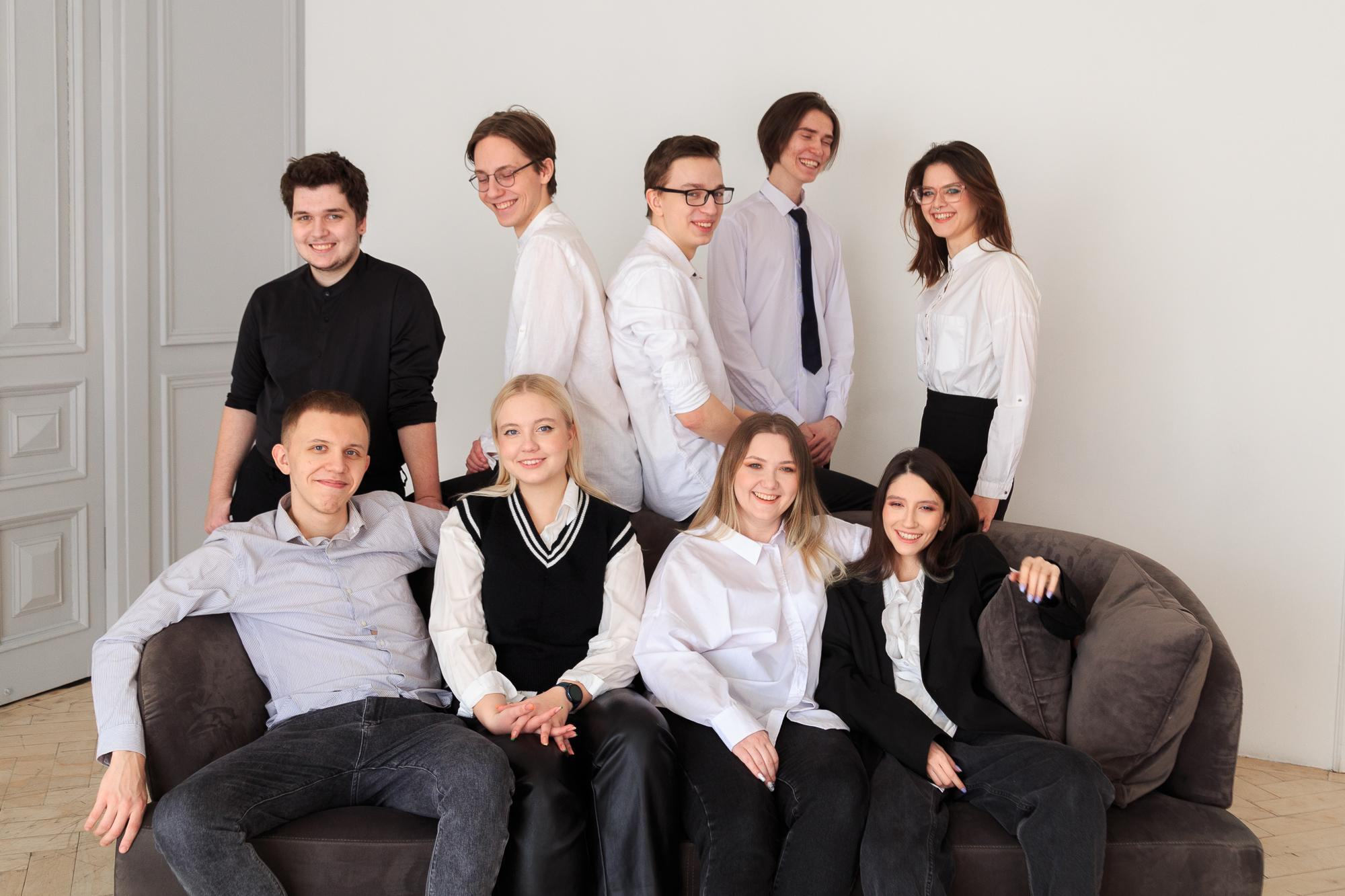 Работы Полины. Школьные и выпускные альбомы