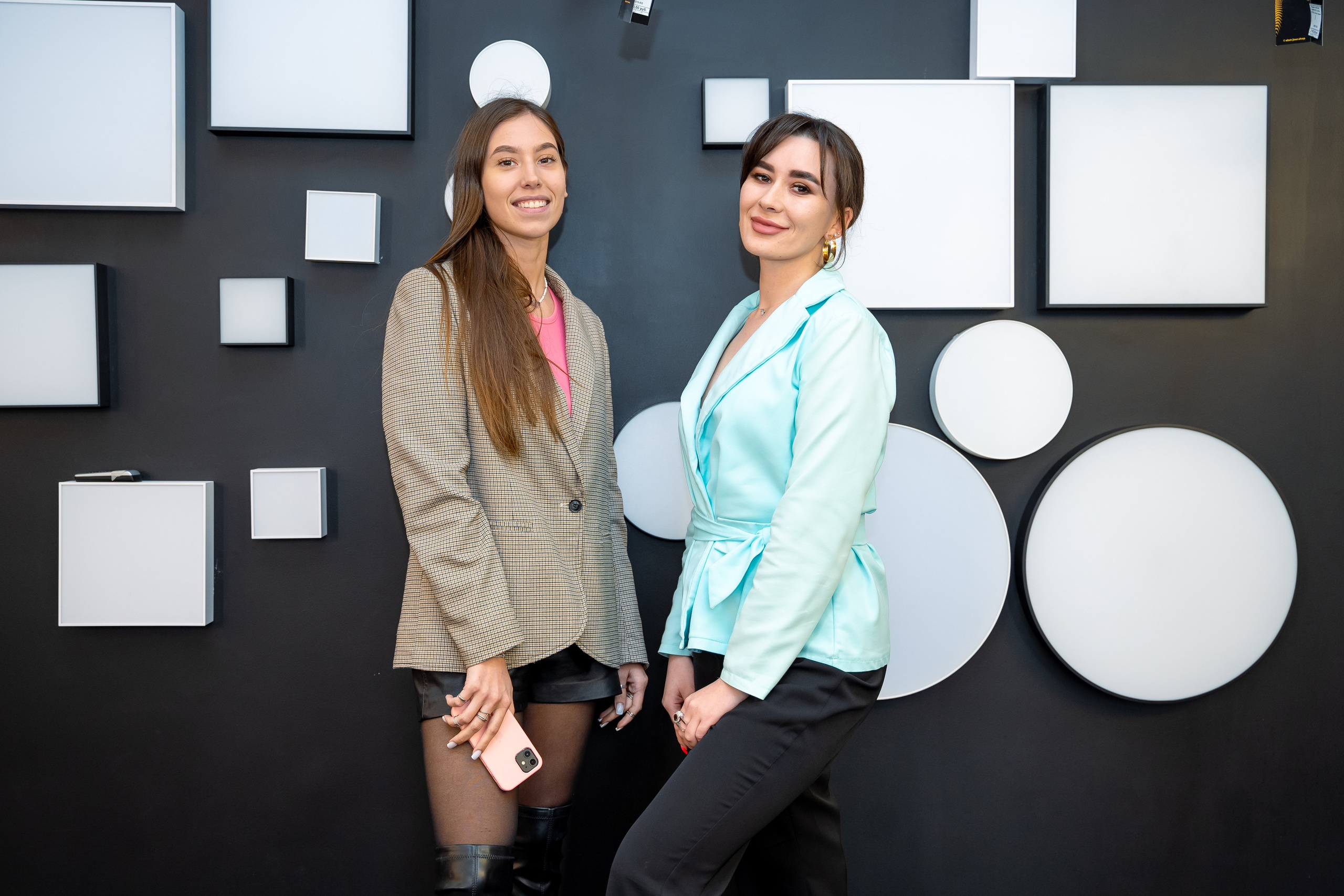 Официальный. Главная