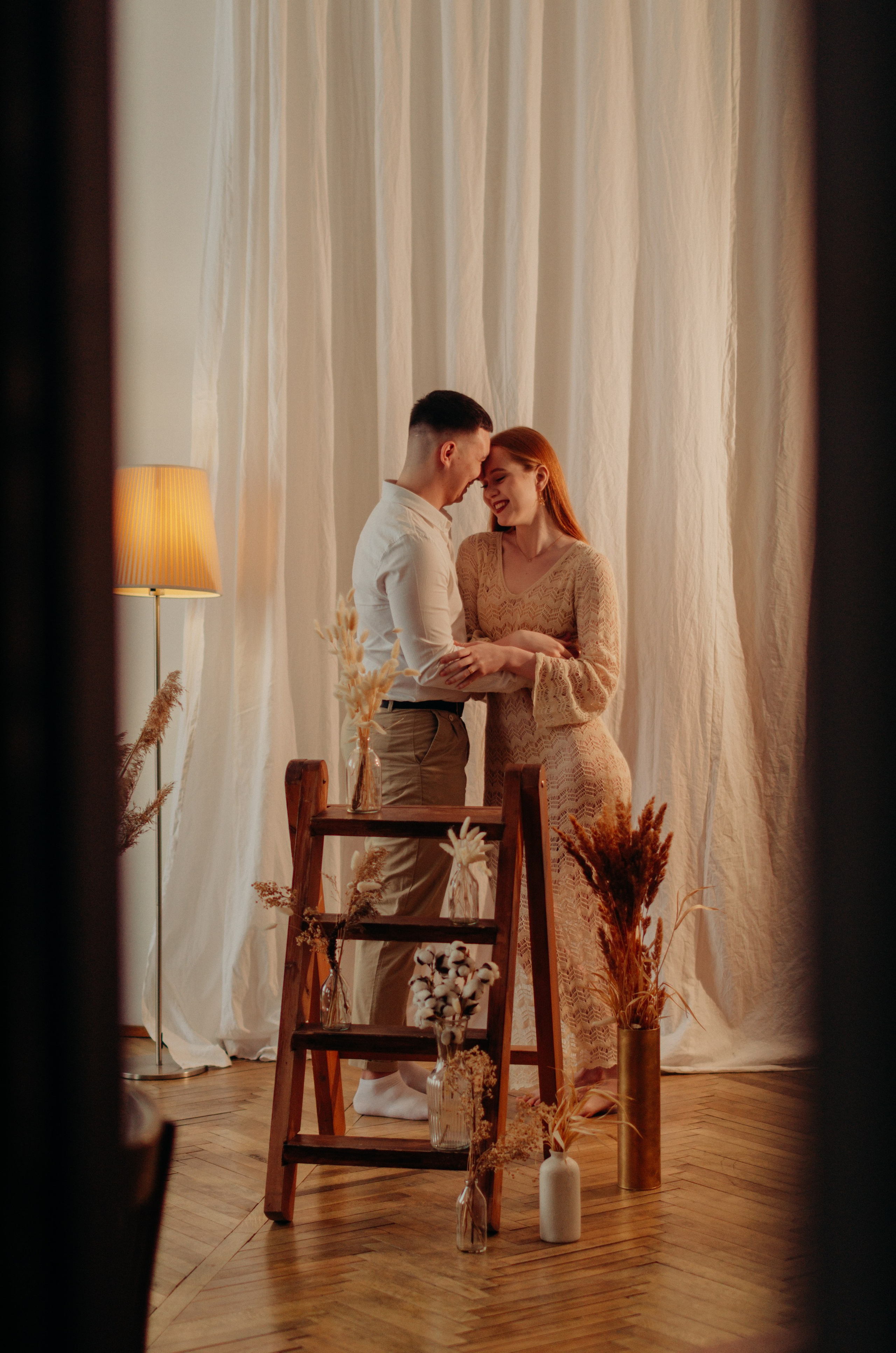 Love Story в фотостудии в стиле бохо. Денисова Аля — фотограф для парных съемок и индивидуальных историй в Барнауле