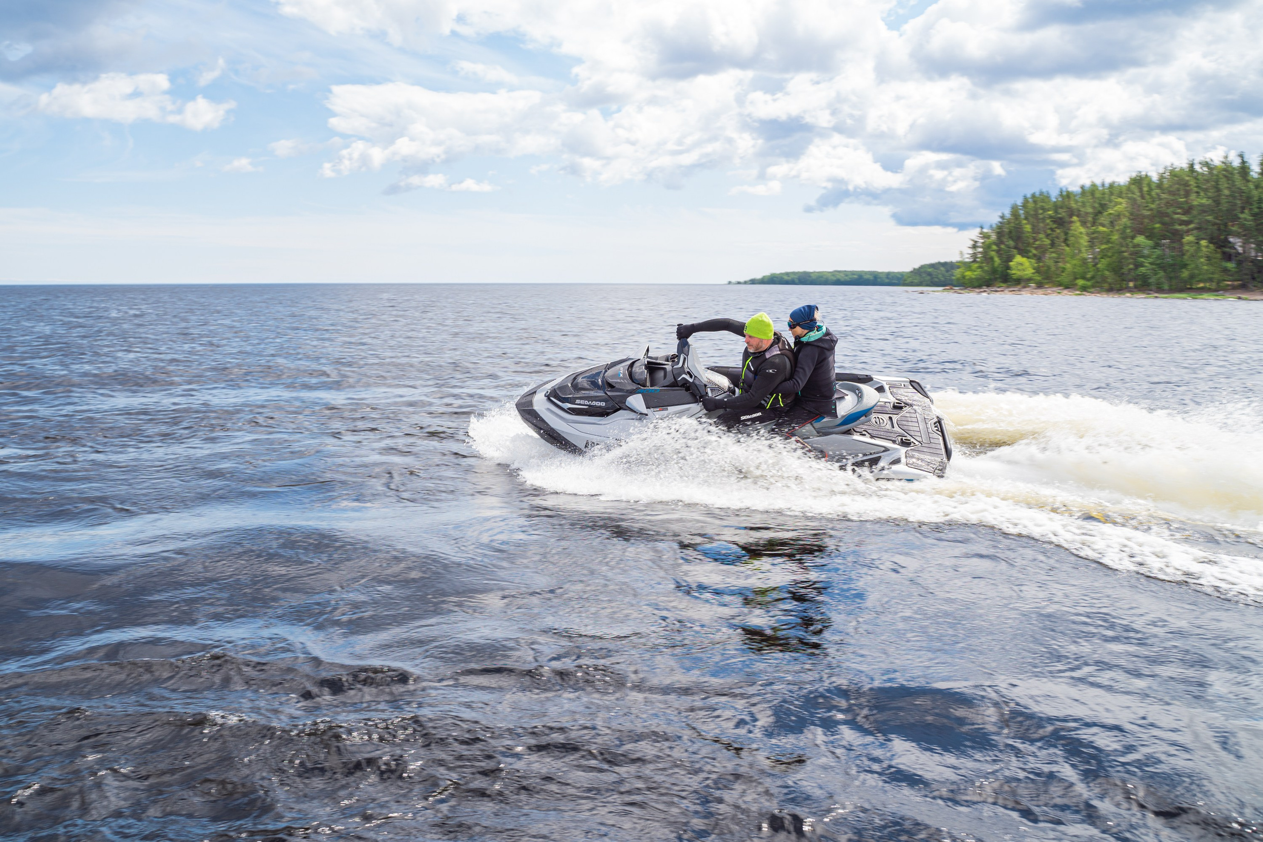 Гидровыезд в Коневский мужской монастырь. Свадебный, семейный, портретный, репортажный фотограф в Санкт-Петербурге