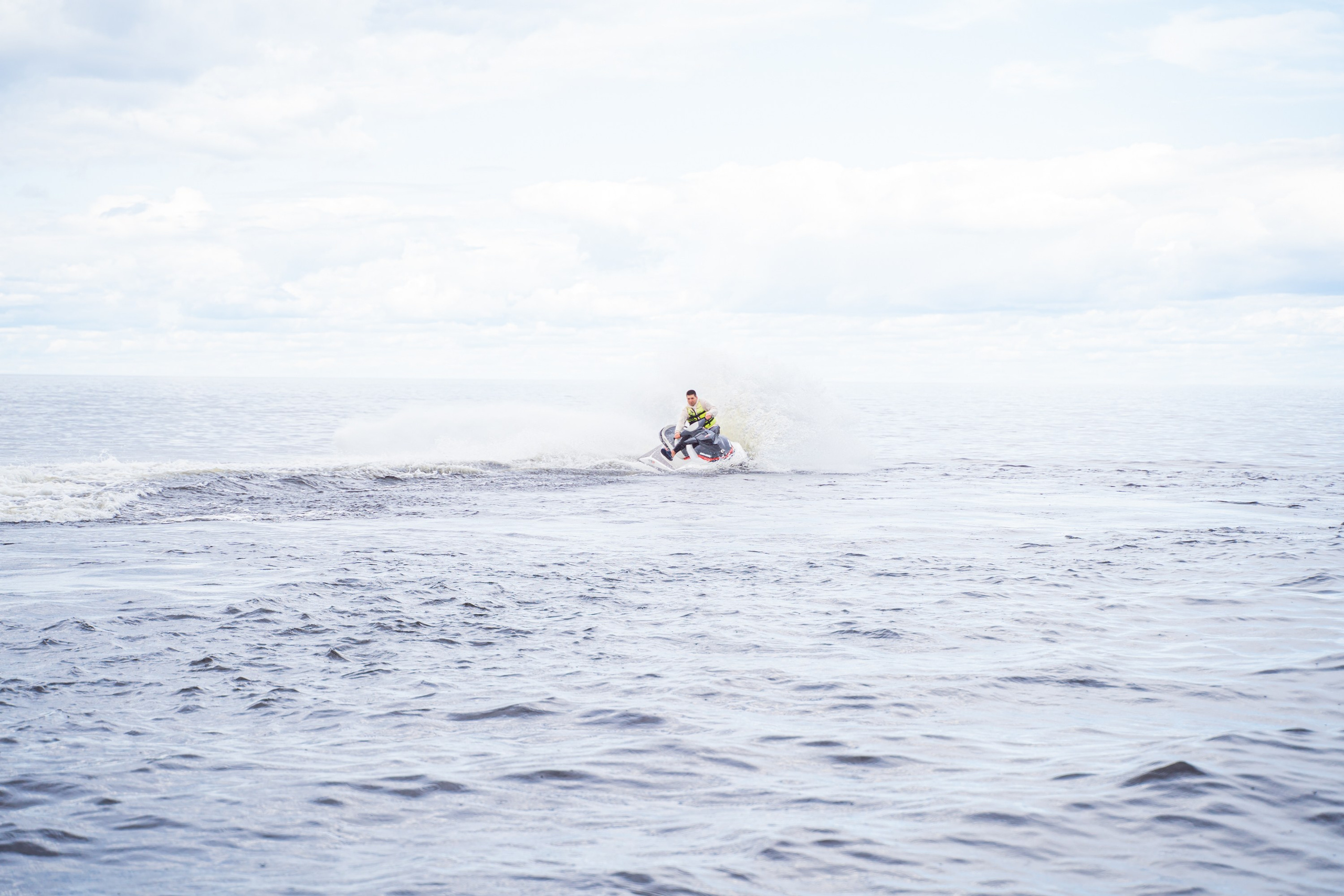 Гидровыезд в Коневский мужской монастырь. Свадебный, семейный, портретный, репортажный фотограф в Санкт-Петербурге