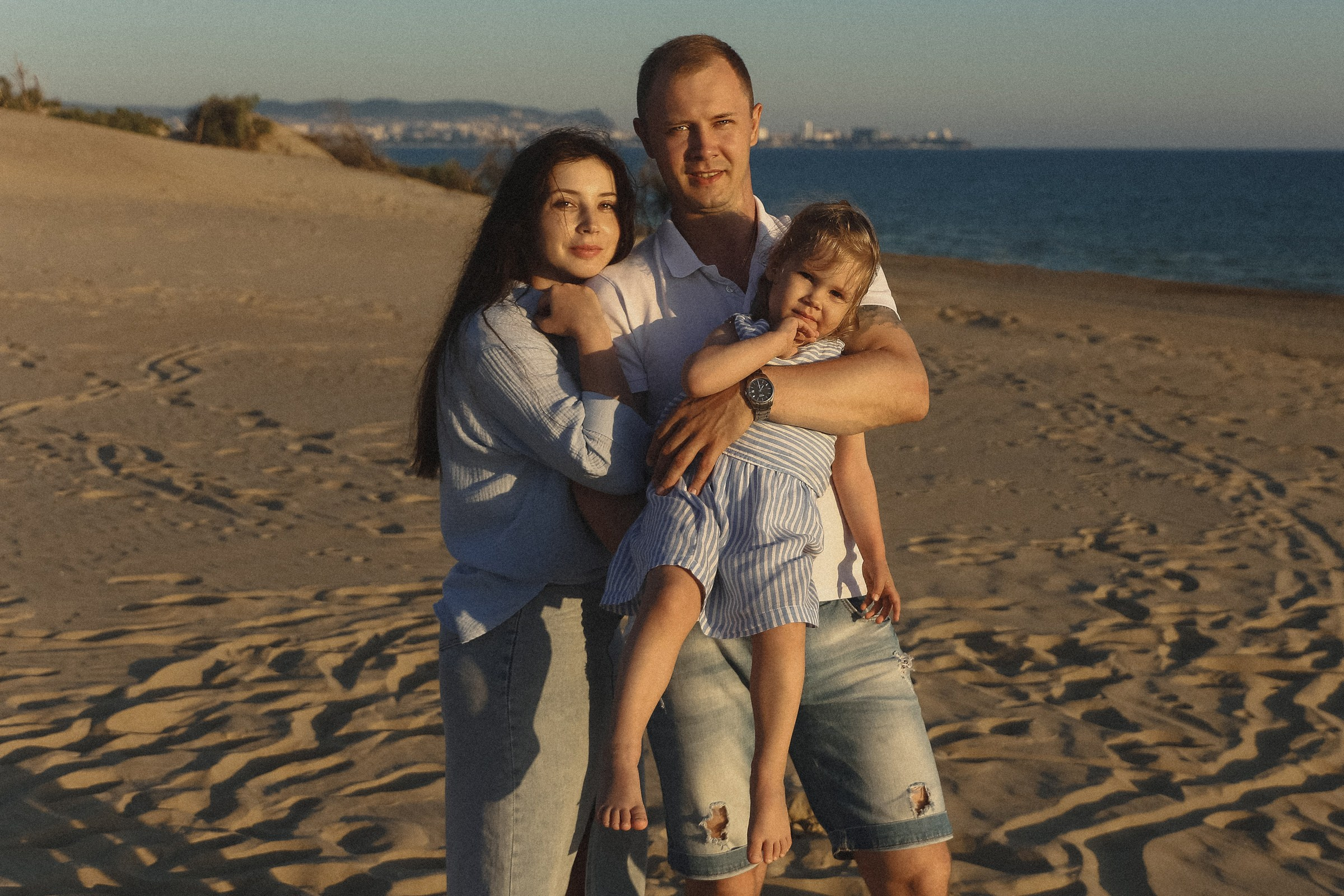 Семейная фотосессия на пляже. Семейный, love story, свадебный фотограф Анапа