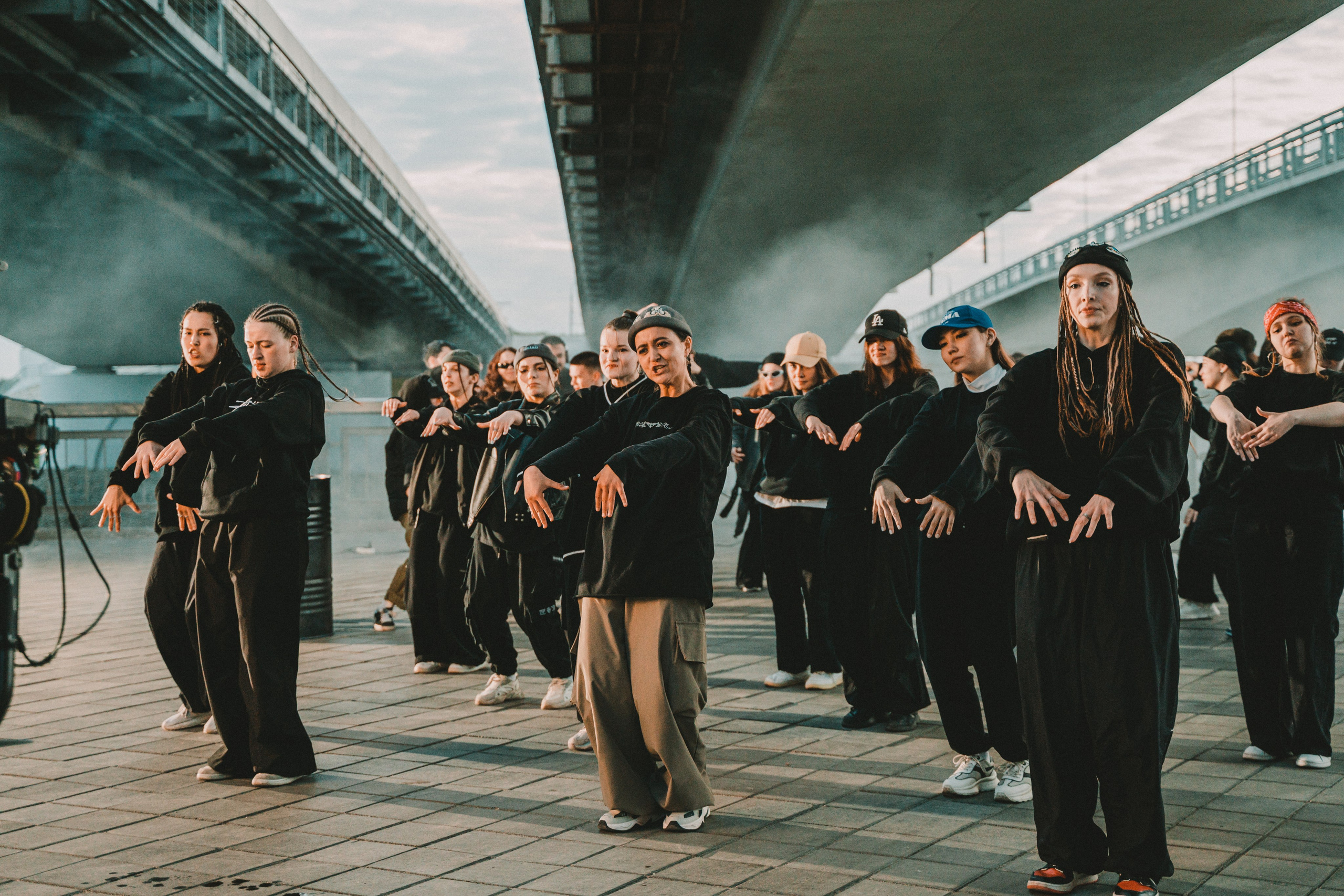 Бэкстейдж съемок клипа «Шулай». Главная