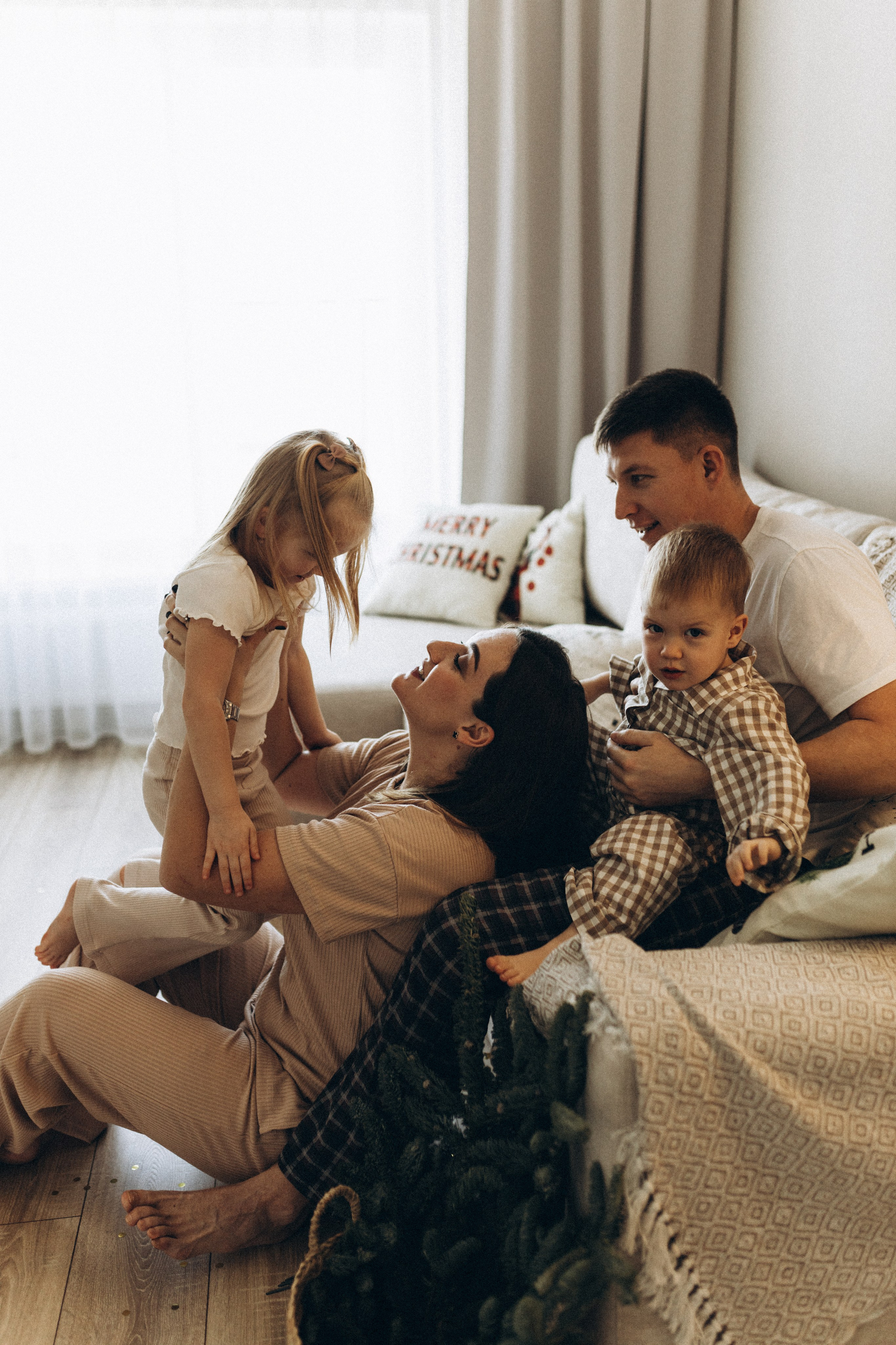 Ваня, Даша, Полина и Егор. Семейный фотограф в Новороссийске и Анапе Александра Яковлева