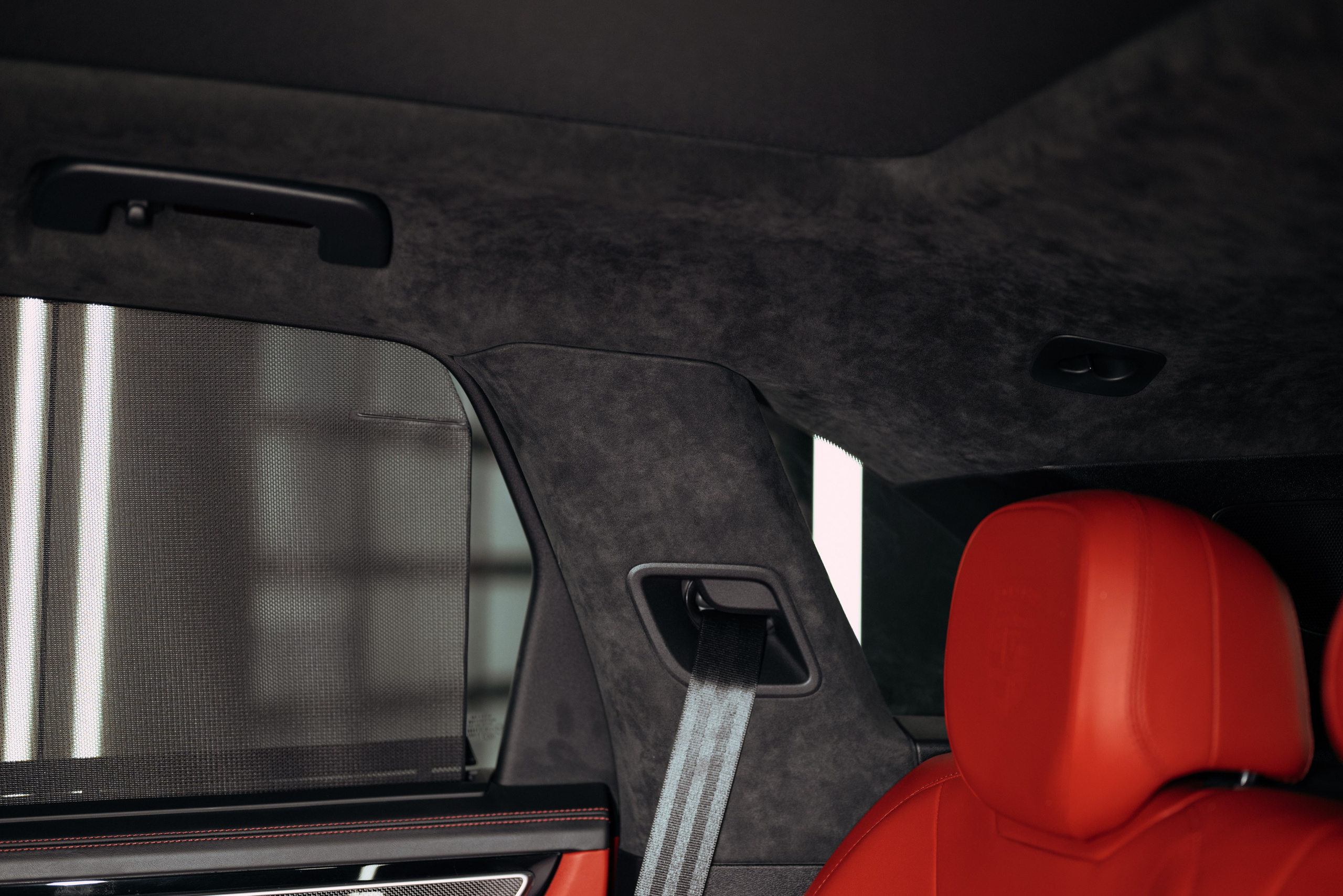 Porsche Cayenne GTS grey on red. DeLorein