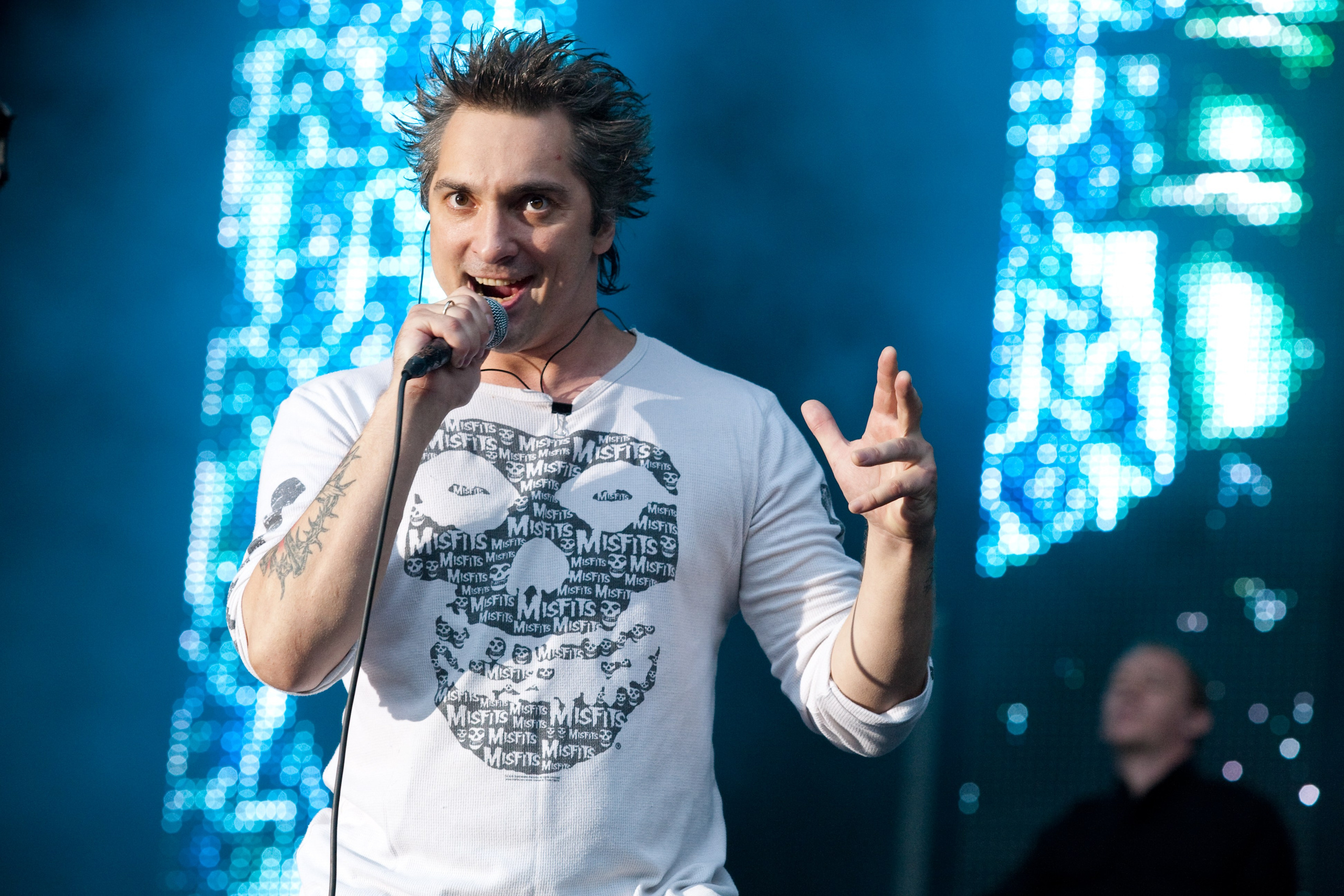 Михаил Горшенев во время выступления группы Король и Шут в Зеленом театре 31 июля 2009 года