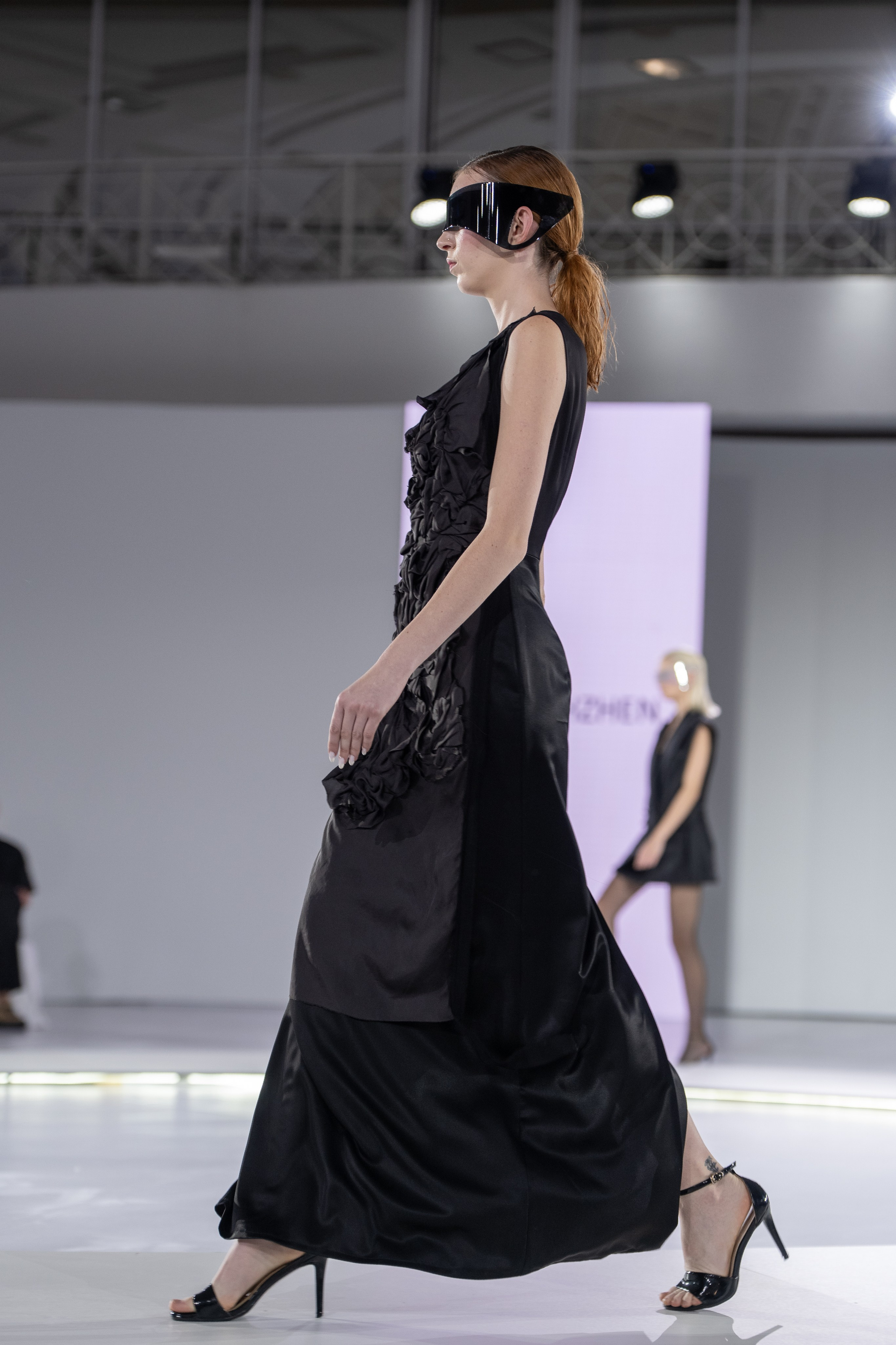 Дизайнер Alexey Czhen. Сайт Алматинского НЮ АРТ, будуар и фэшн фотографа Дениса Карпенко