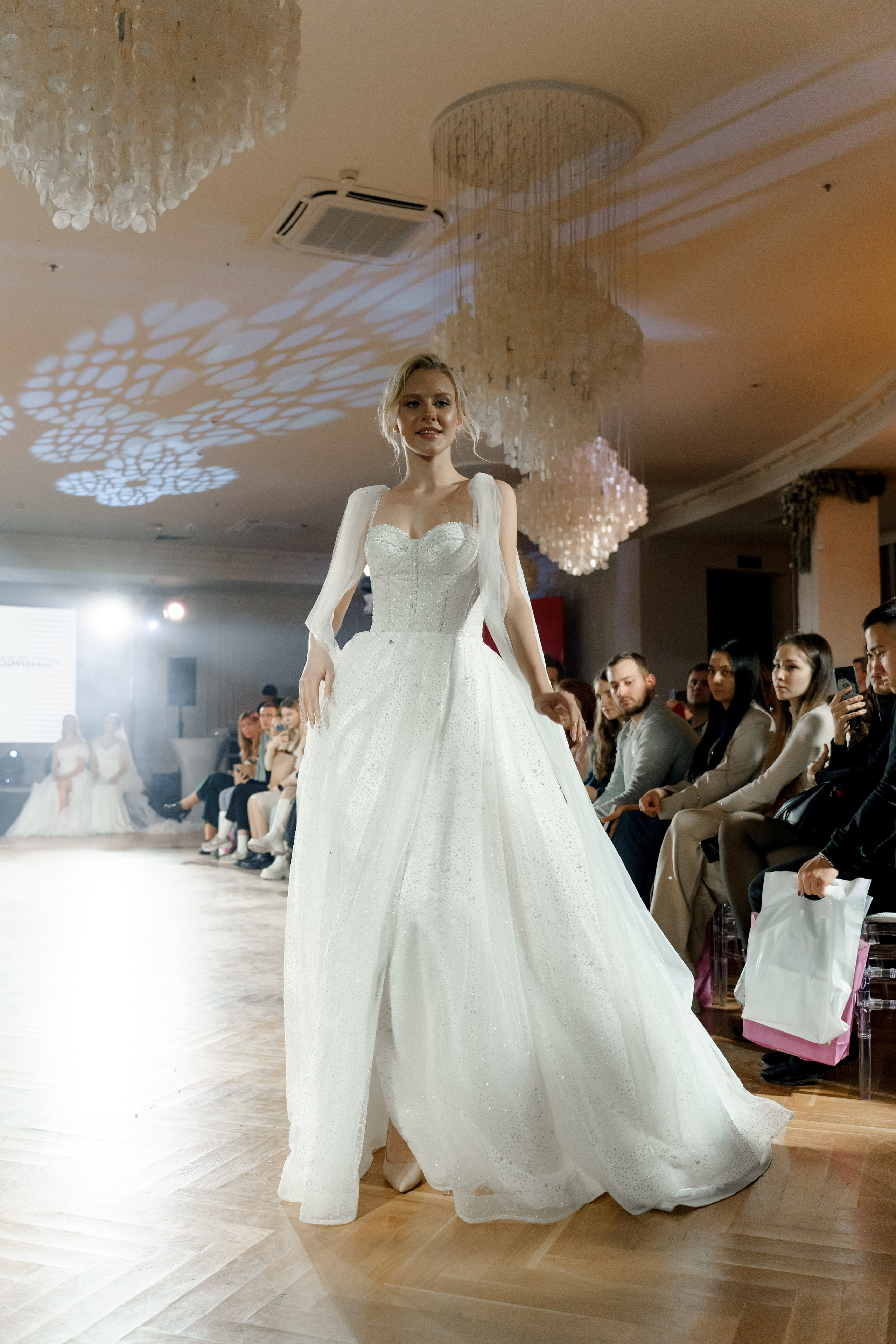 Выставка свадебных специалистов «Свадьба на 1000%». Свадебный фотограф в Санкт-Петербурге