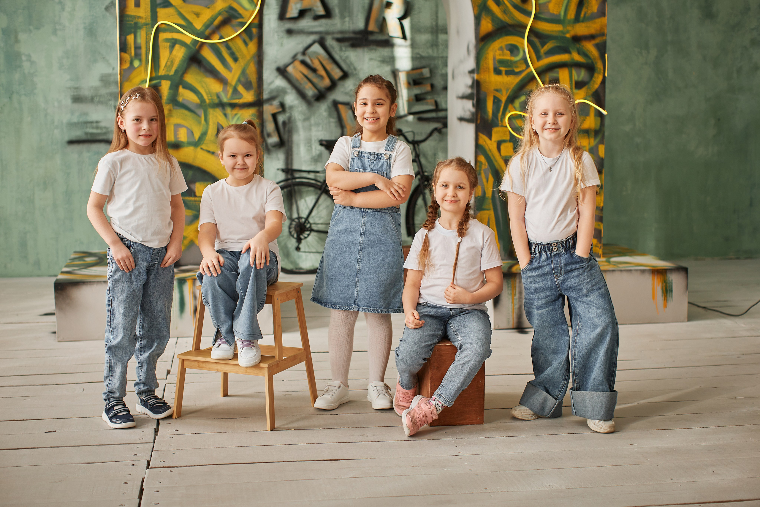 Групповые. Выпускные альбомы в городе Курган для всех
