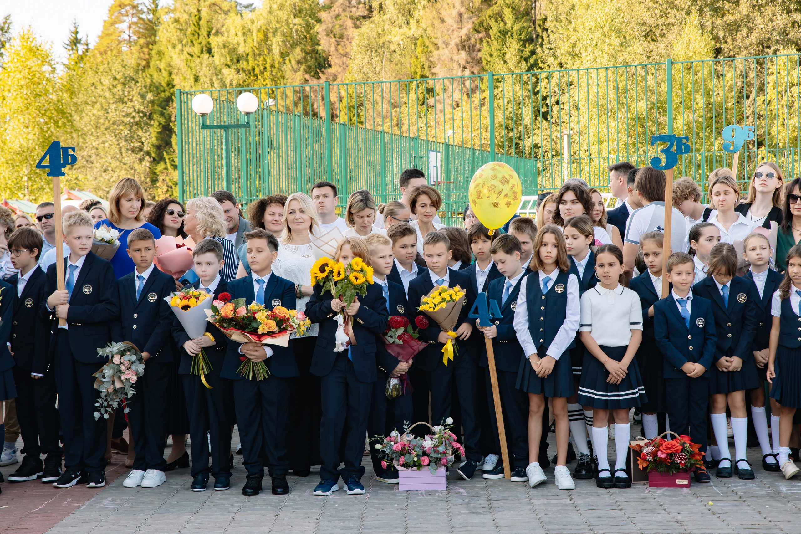 Линейка 1Б Школа Права и Экономики. Фотограф в Москве Яна Полосина