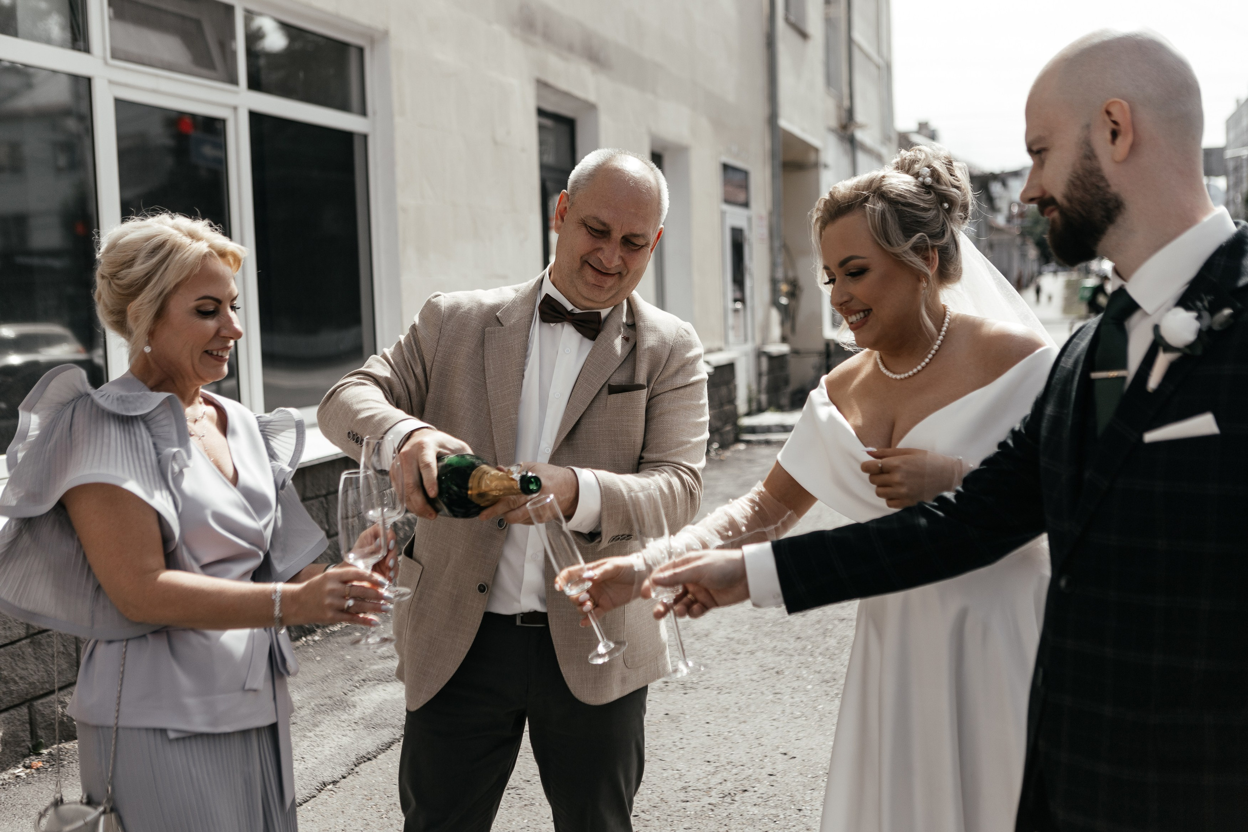 Свадебный фотограф Уфа — Руслан ГабдлисламовЖивые эмоции, красивые кадры, воспоминания на всю жизнь.Работаю по всей Республике Башкортоста. Свадебный фотограф Уфа Руслан Габдлисламов