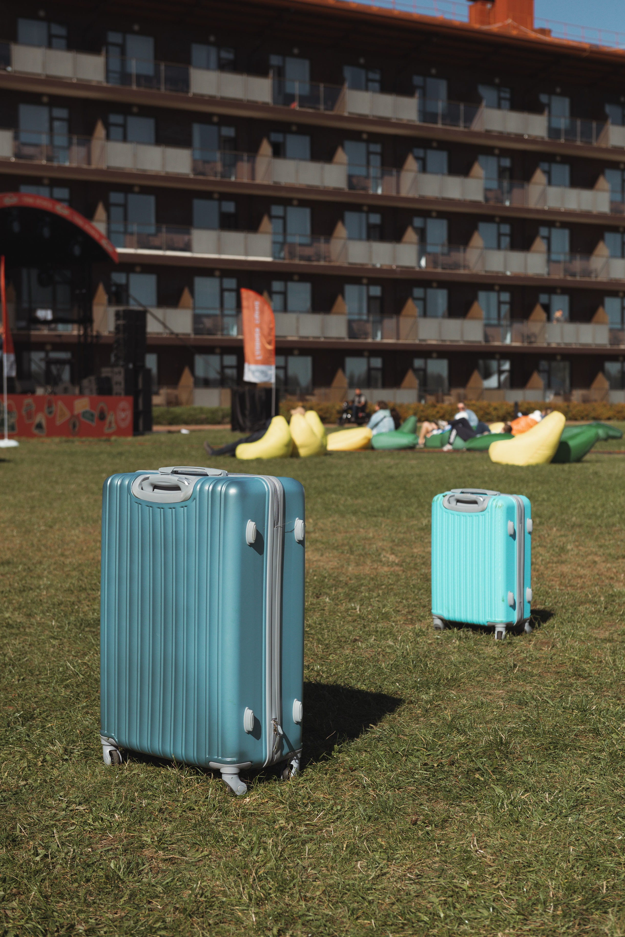 Фестиваль «Широта» и показ в «Азимут» Переславль-Залесский. Фотограф Москва Настя Профотовна. Репортажные, свадебные и контент фотосессии