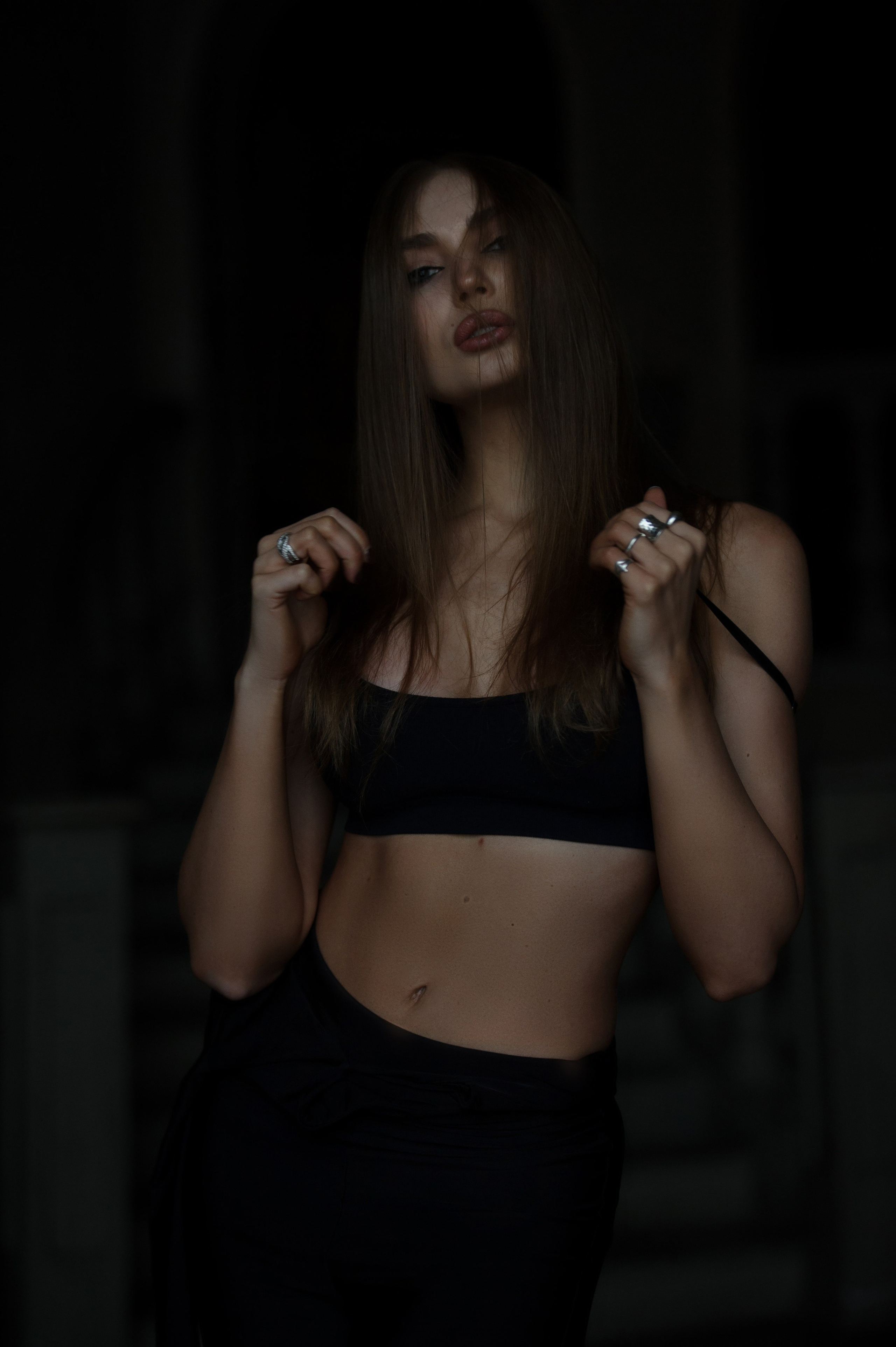 Фотосессия в стиле минимализм. Александр Mr.Brass — фотографирую женский портрет в Москве