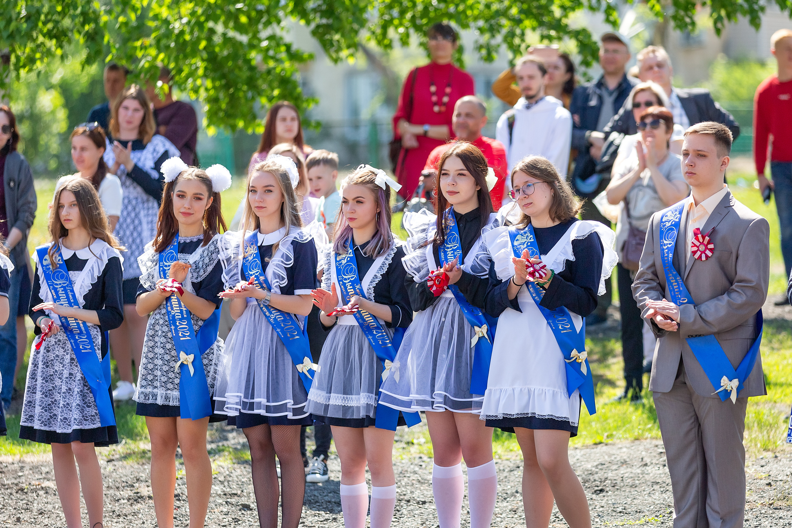 Последний звонок 33 школа. Стильный выпускной альбом Владивосток фотограф Вероника Мигачева