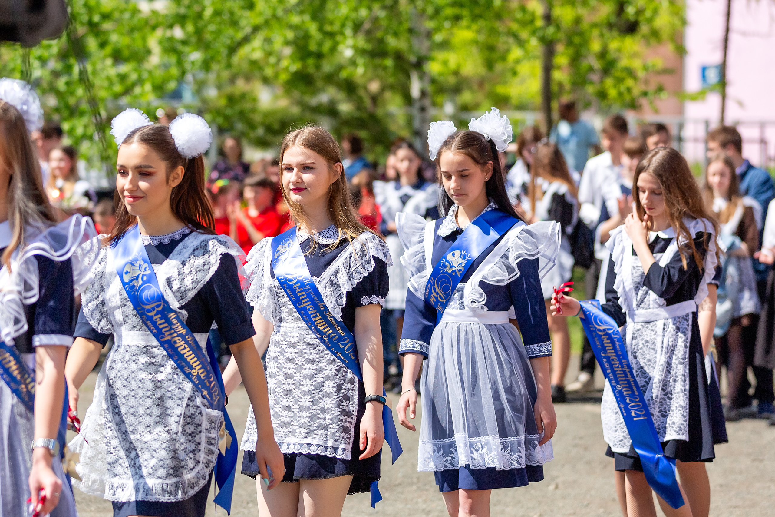 Последний звонок 33 школа. Стильный выпускной альбом Владивосток фотограф Вероника Мигачева