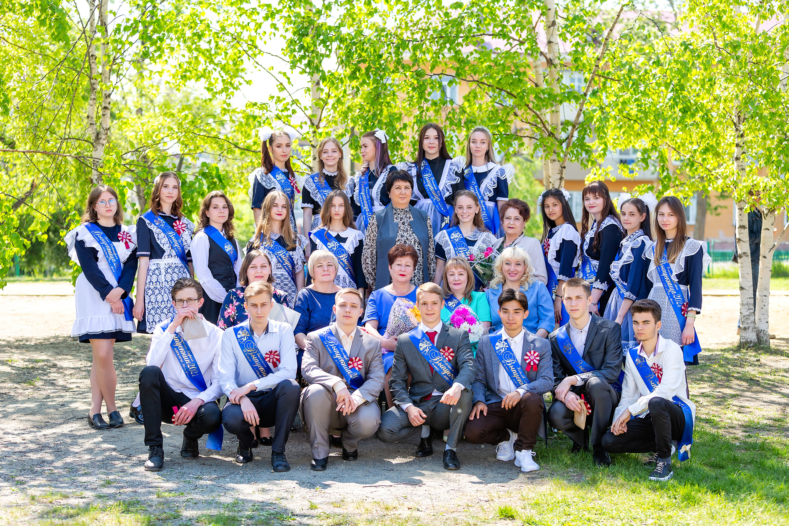 Последний звонок 33 школа. Стильный выпускной альбом Владивосток фотограф Вероника Мигачева