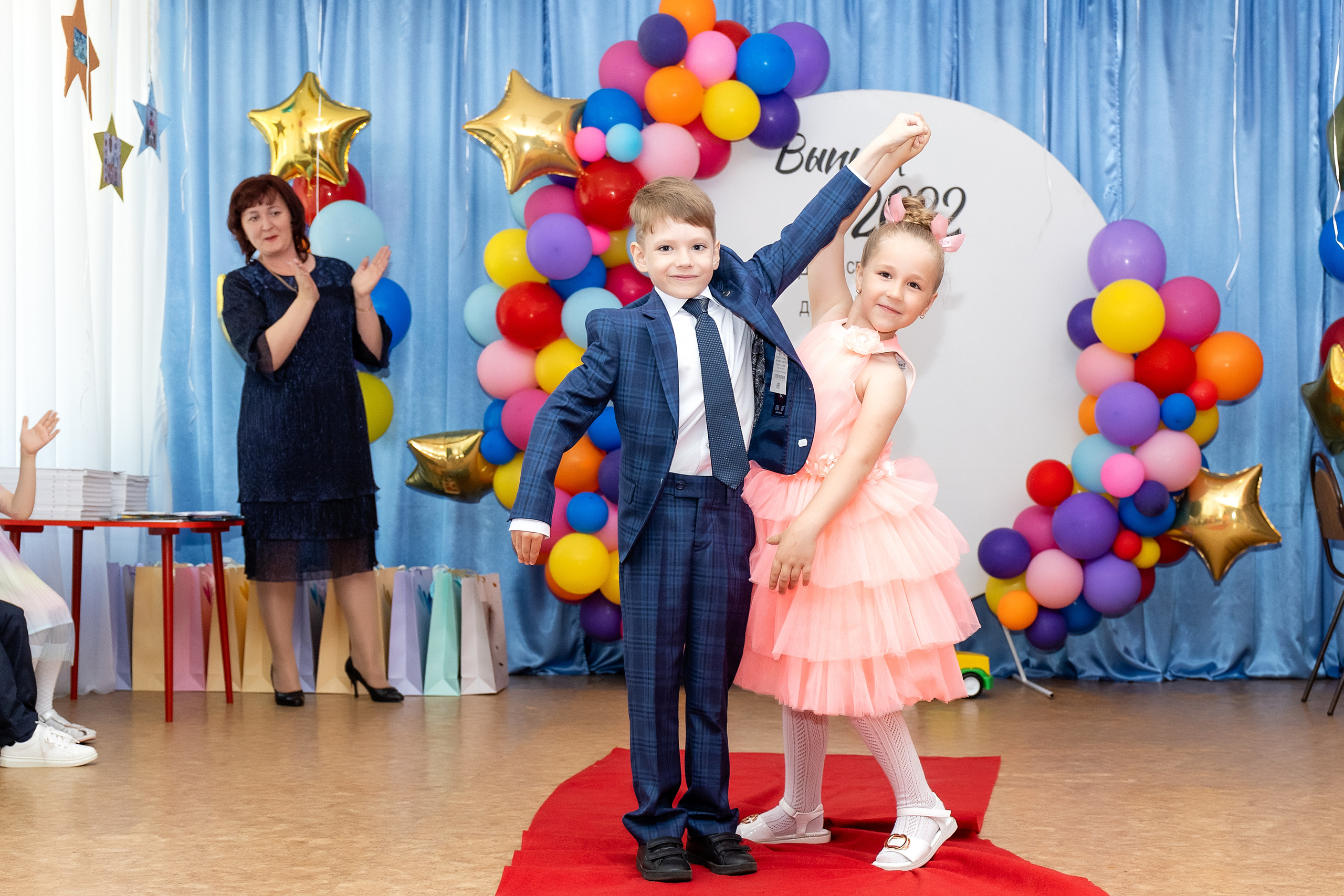 Выпускной Детский сад № 25. Стильный выпускной альбом Владивосток фотограф Вероника Мигачева