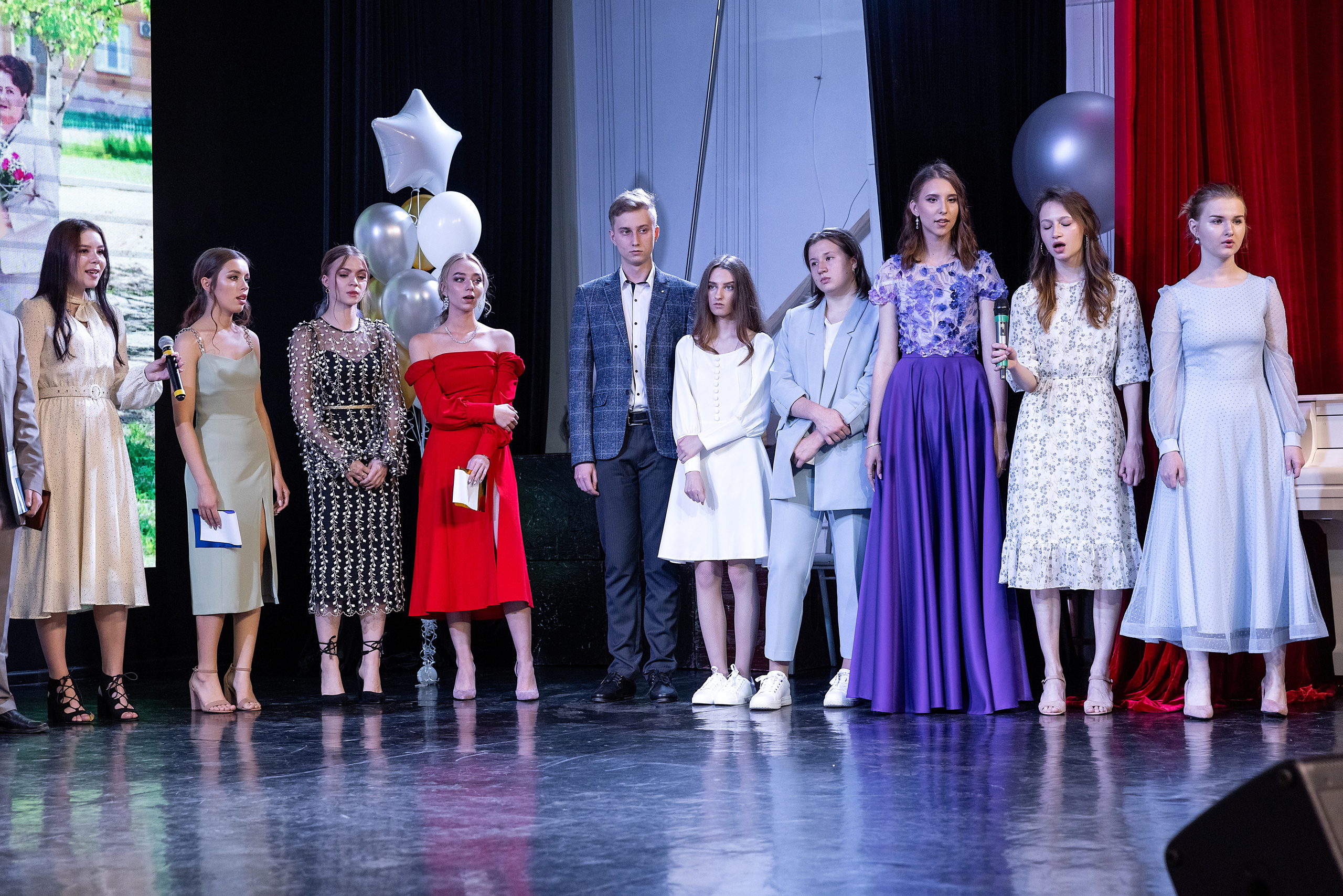 Выпускной 33 школа. Стильный выпускной альбом Владивосток фотограф Вероника Мигачева