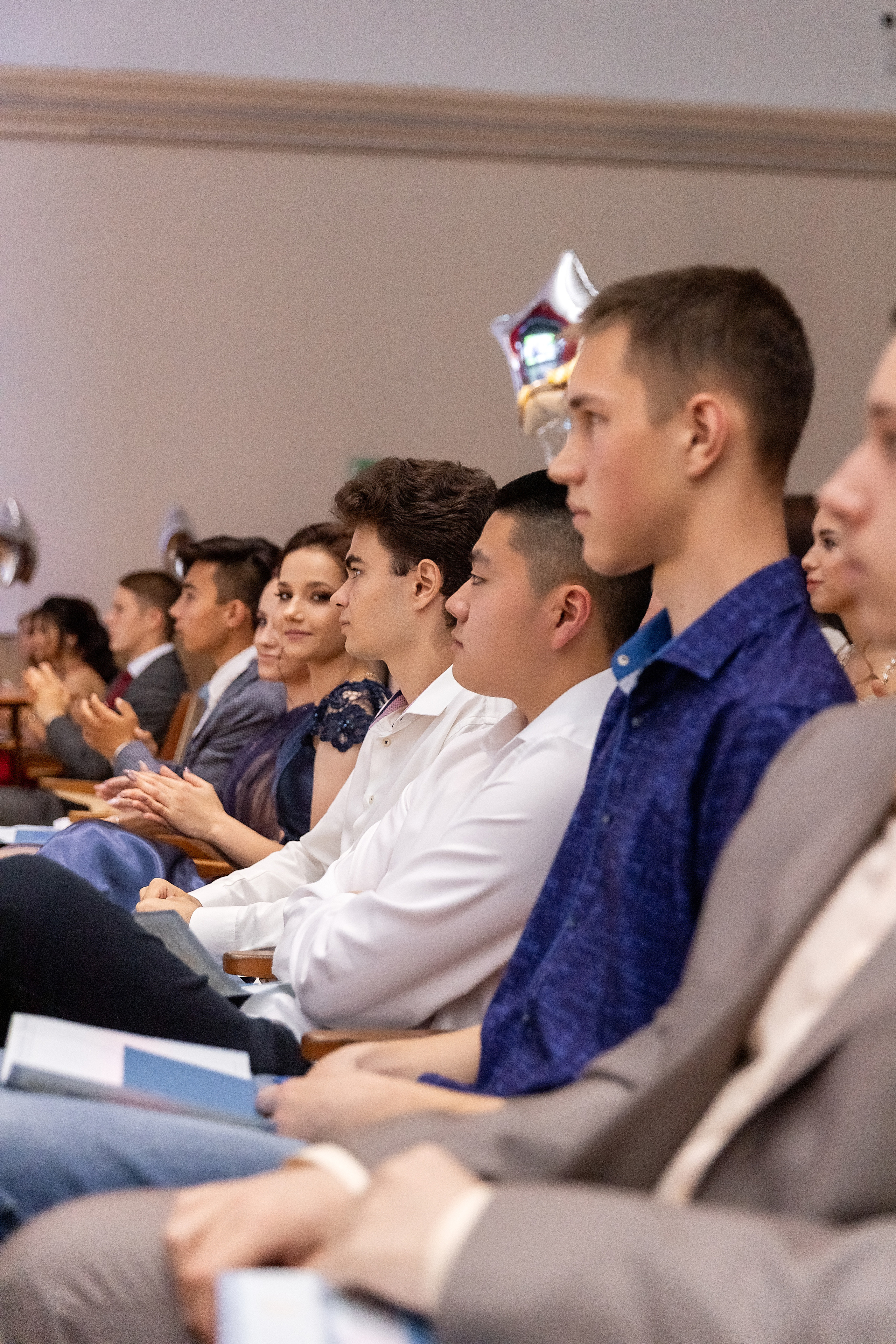 Выпускной 33 школа. Стильный выпускной альбом Владивосток фотограф Вероника Мигачева