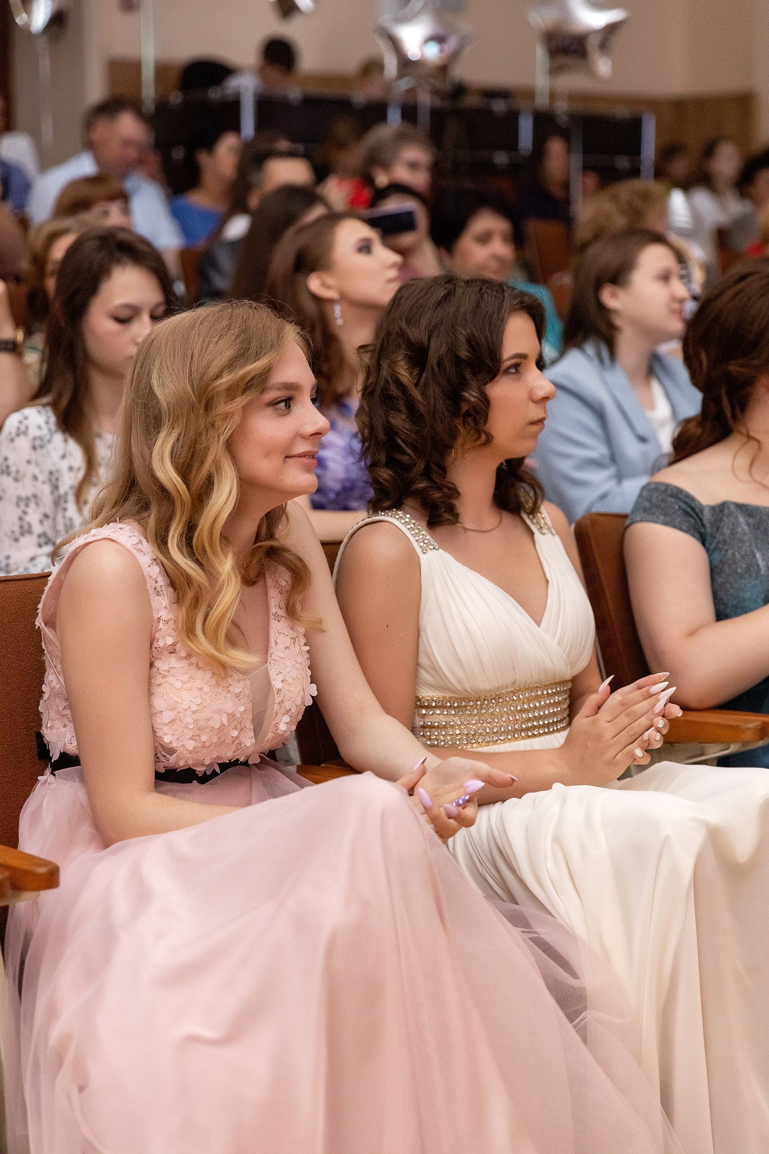 Выпускной 33 школа. Стильный выпускной альбом Владивосток фотограф Вероника Мигачева