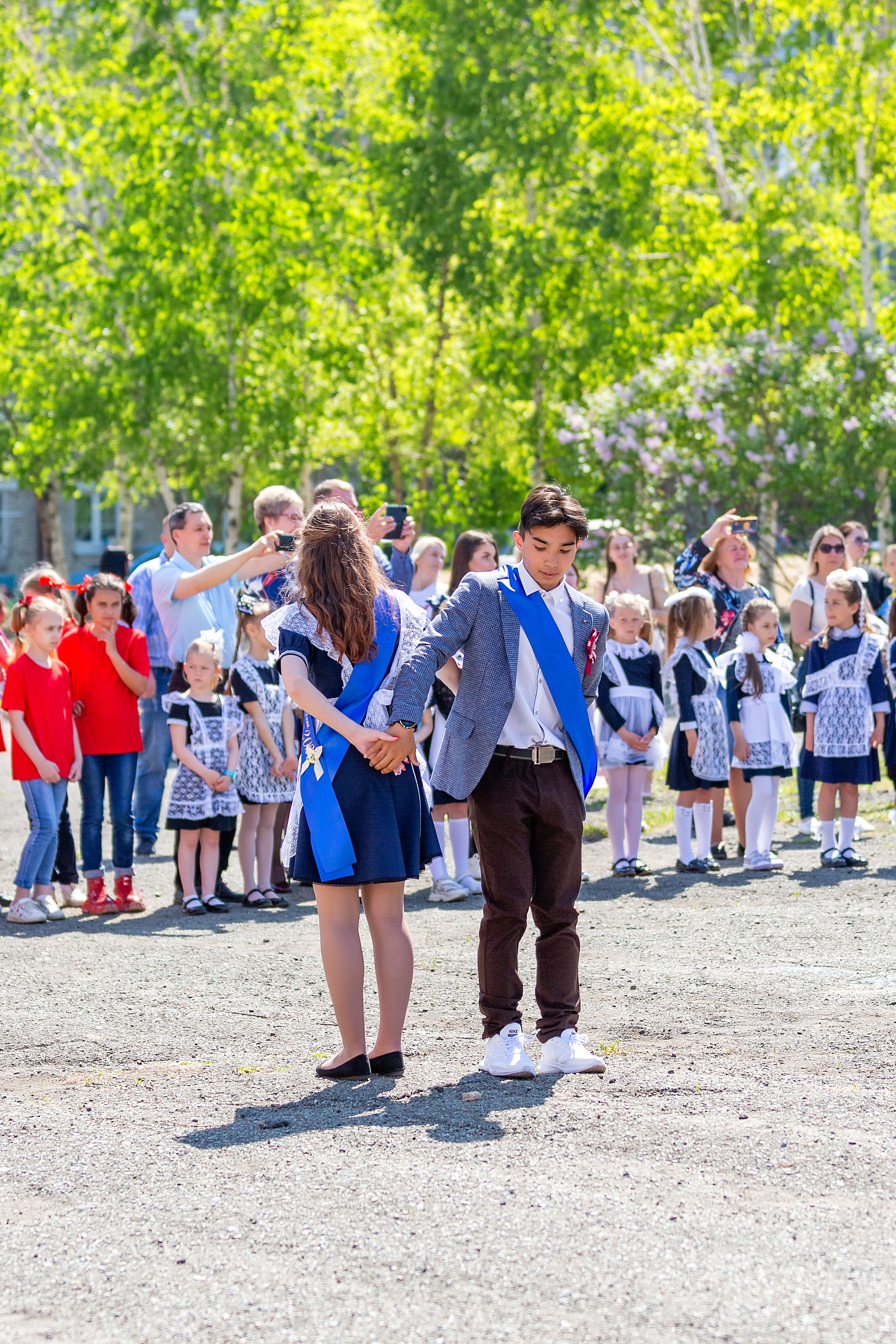 Последний звонок 33 школа. Стильный выпускной альбом Владивосток фотограф Вероника Мигачева