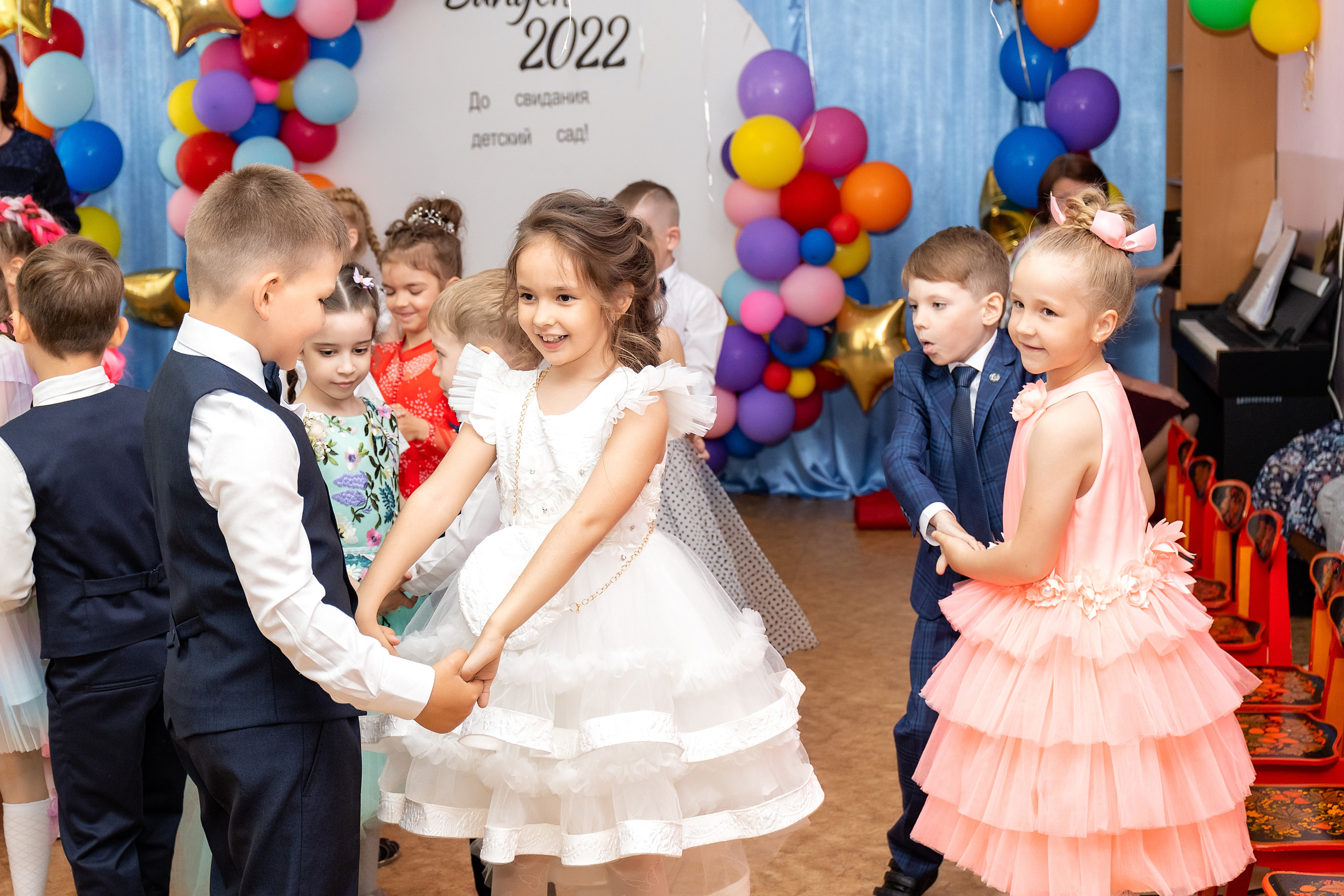 Выпускной Детский сад № 25. Стильный выпускной альбом Владивосток фотограф Вероника Мигачева