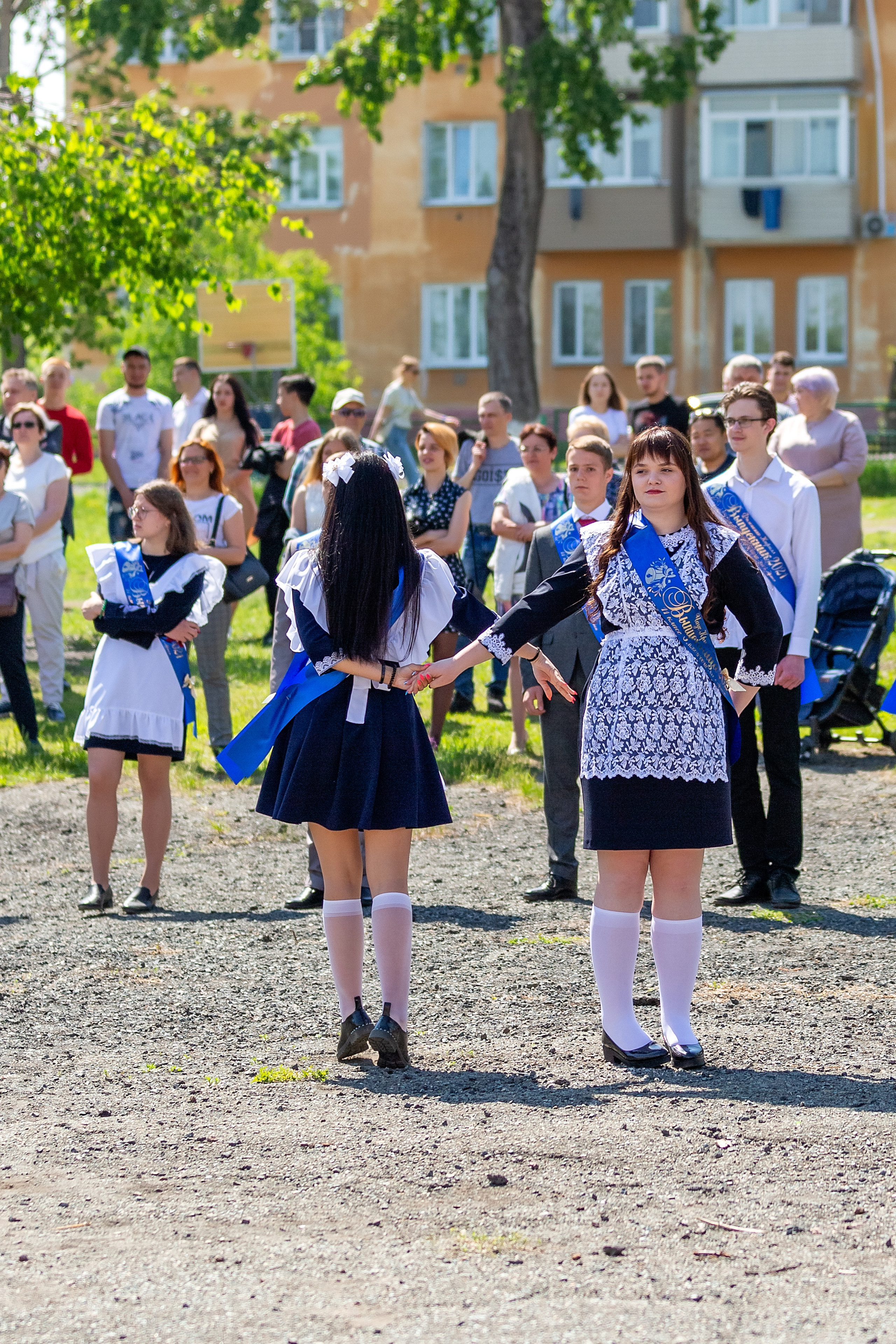 Последний звонок 33 школа. Стильный выпускной альбом Владивосток фотограф Вероника Мигачева