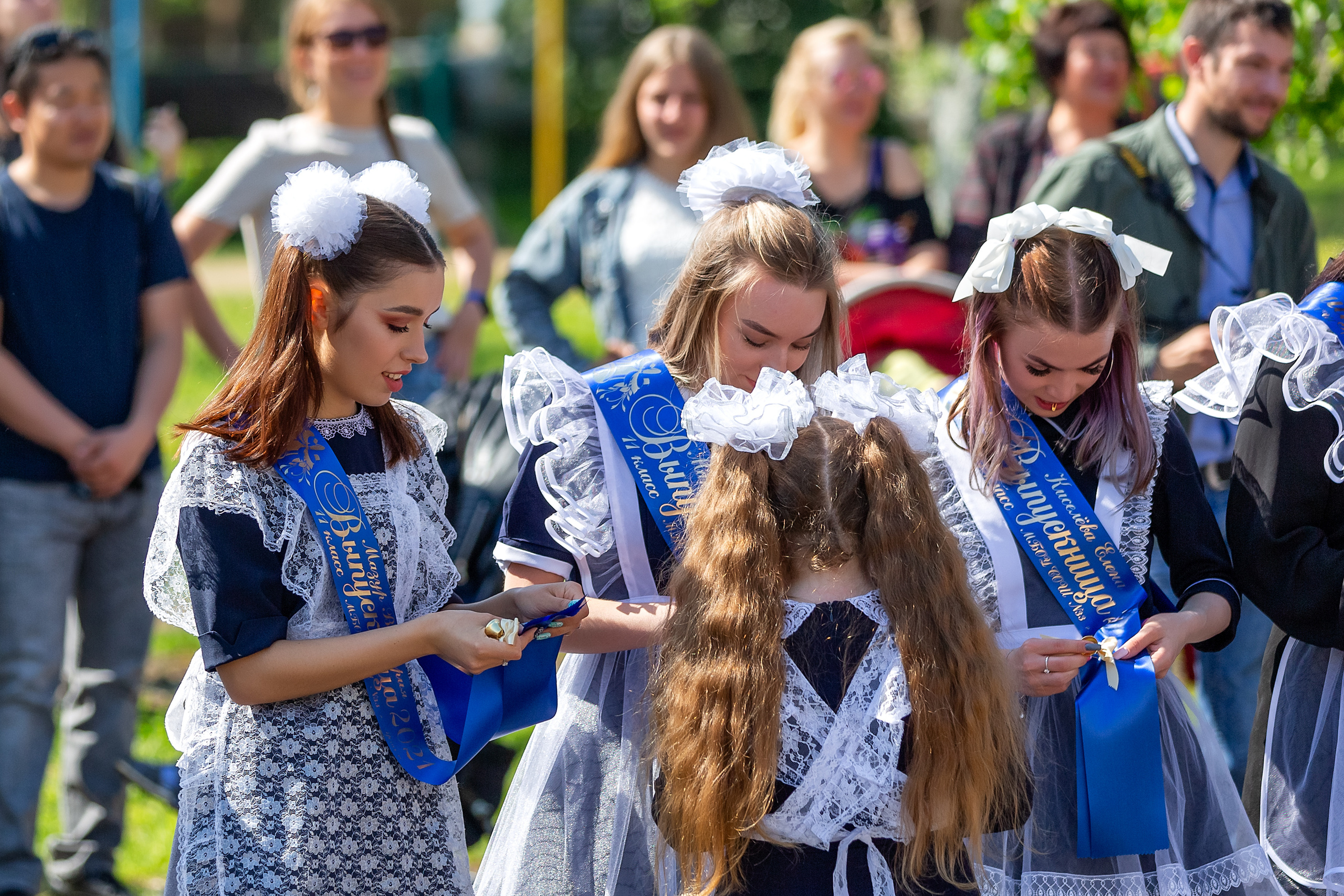 Последний звонок 33 школа. Стильный выпускной альбом Владивосток фотограф Вероника Мигачева