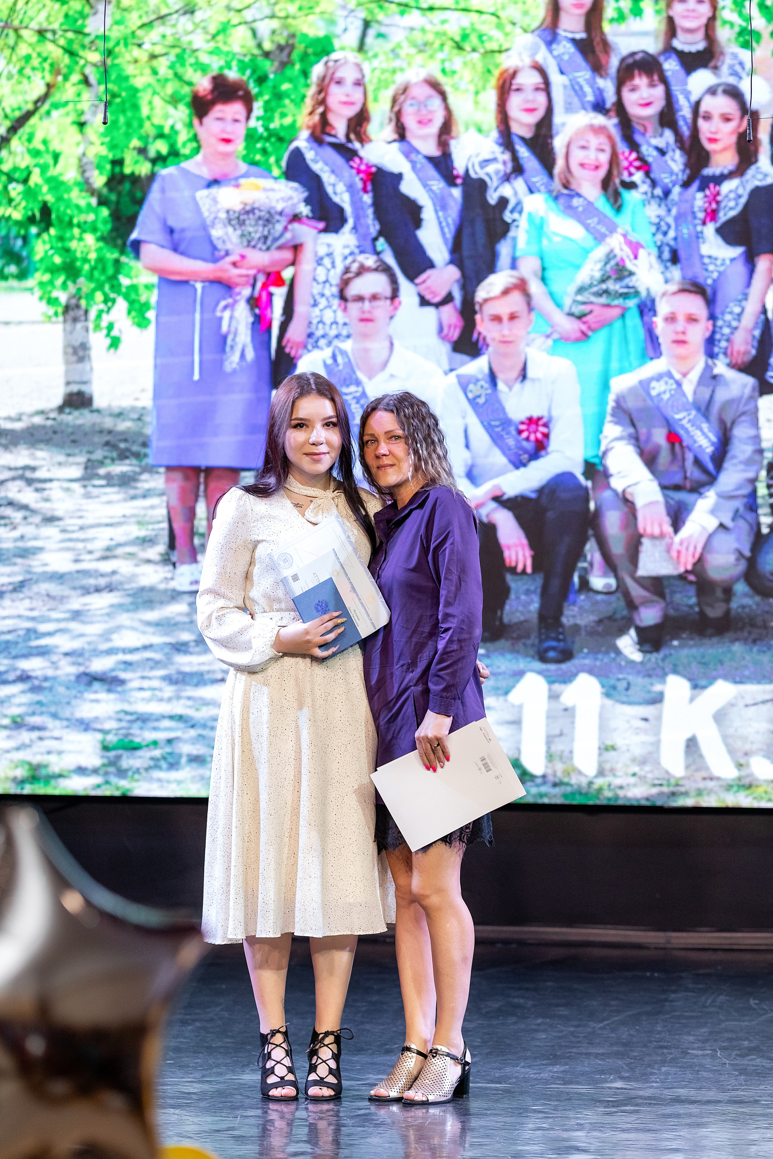 Выпускной 33 школа. Стильный выпускной альбом Владивосток фотограф Вероника Мигачева