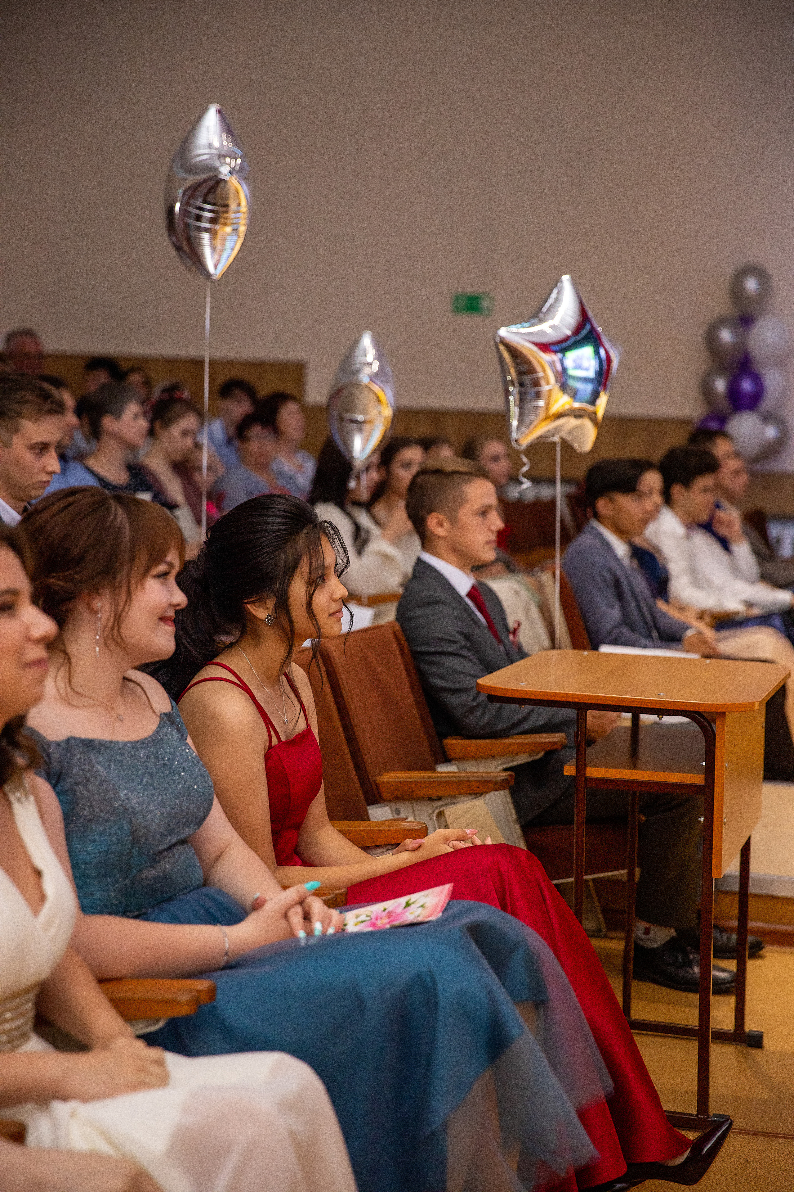 Выпускной 33 школа. Стильный выпускной альбом Владивосток фотограф Вероника Мигачева