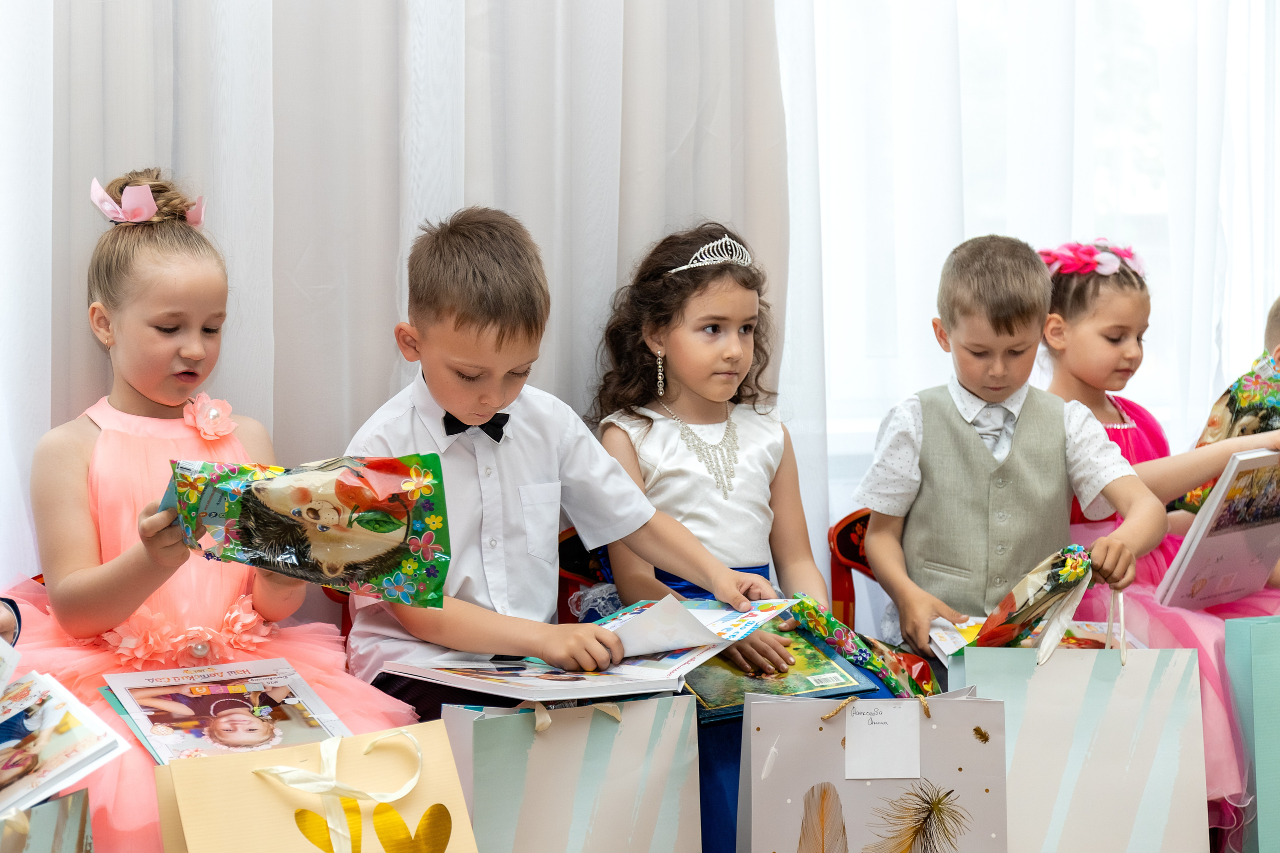 Выпускной Детский сад № 25. Стильный выпускной альбом Владивосток фотограф Вероника Мигачева