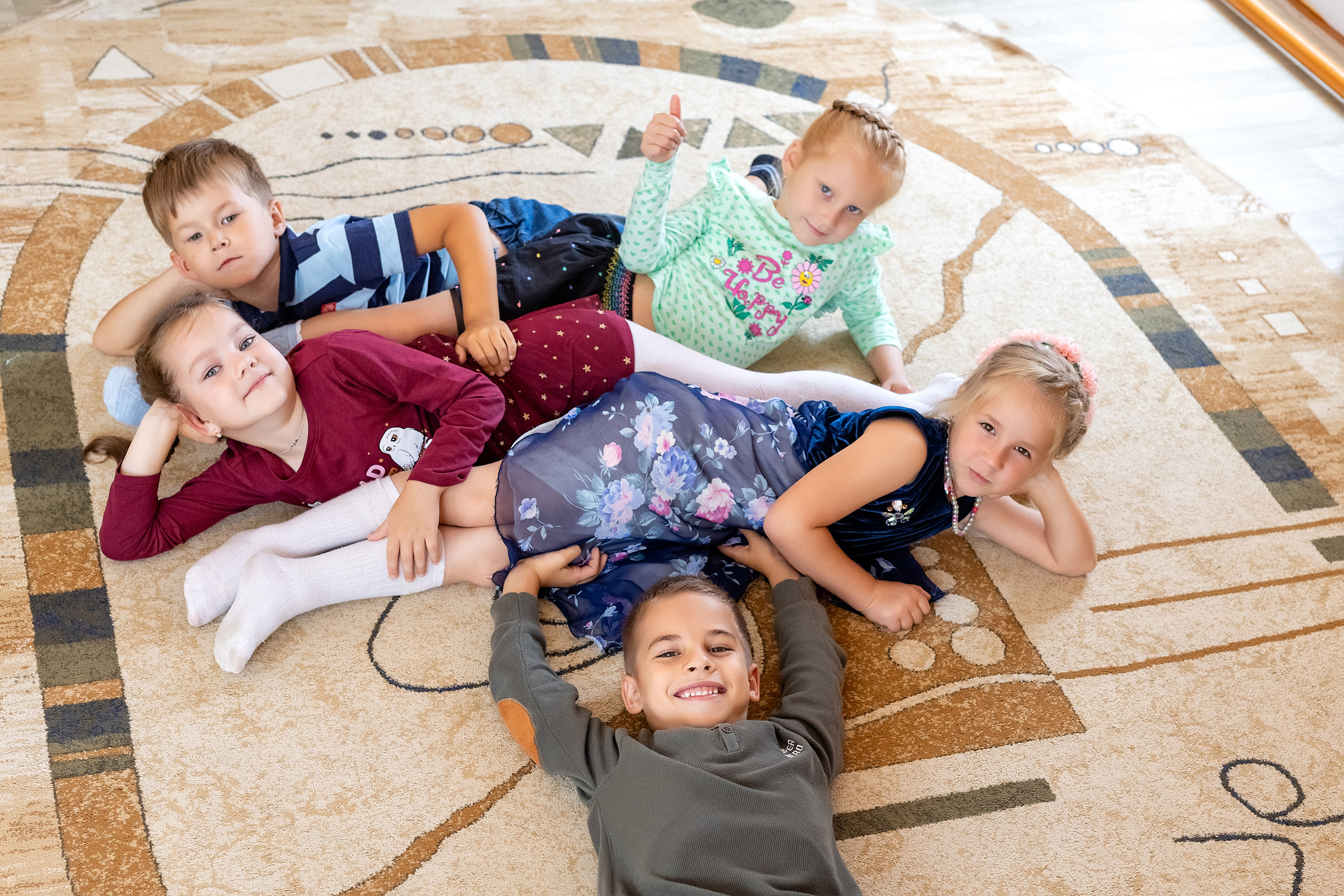 Выпускной альбом город Артем. Стильный выпускной альбом Владивосток фотограф Вероника Мигачева