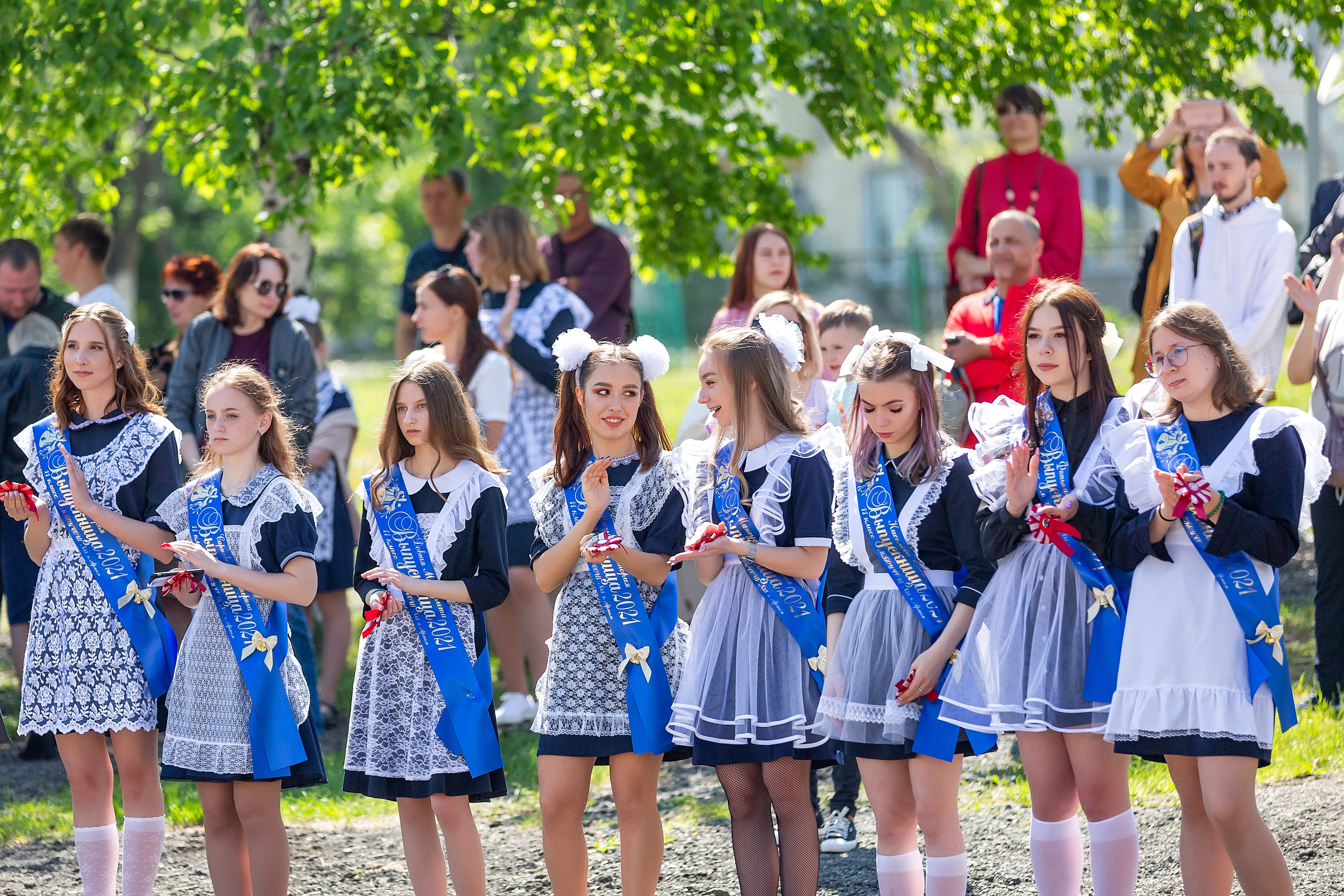 Последний звонок 33 школа. Стильный выпускной альбом Владивосток фотограф Вероника Мигачева