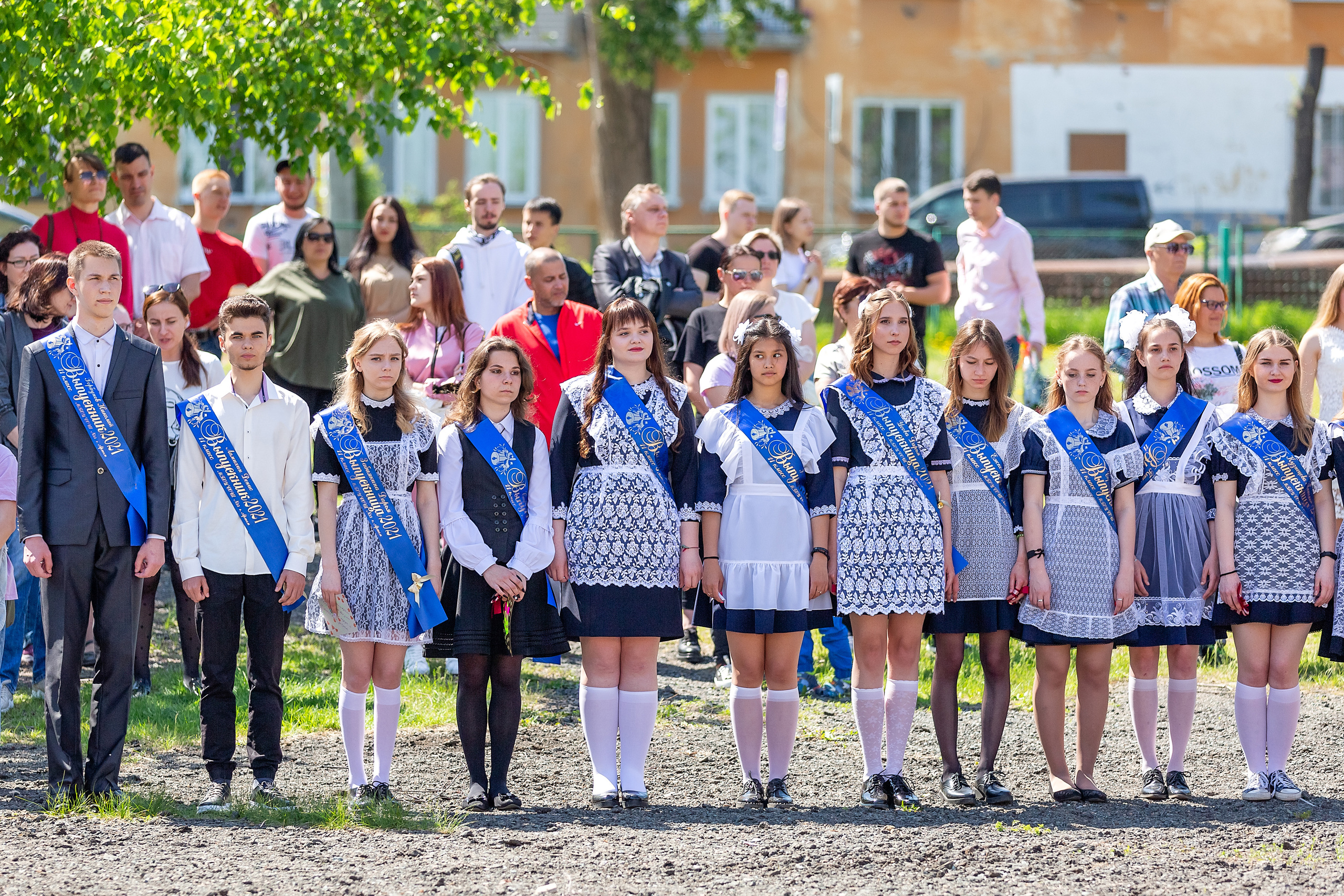 Последний звонок 33 школа. Стильный выпускной альбом Владивосток фотограф Вероника Мигачева