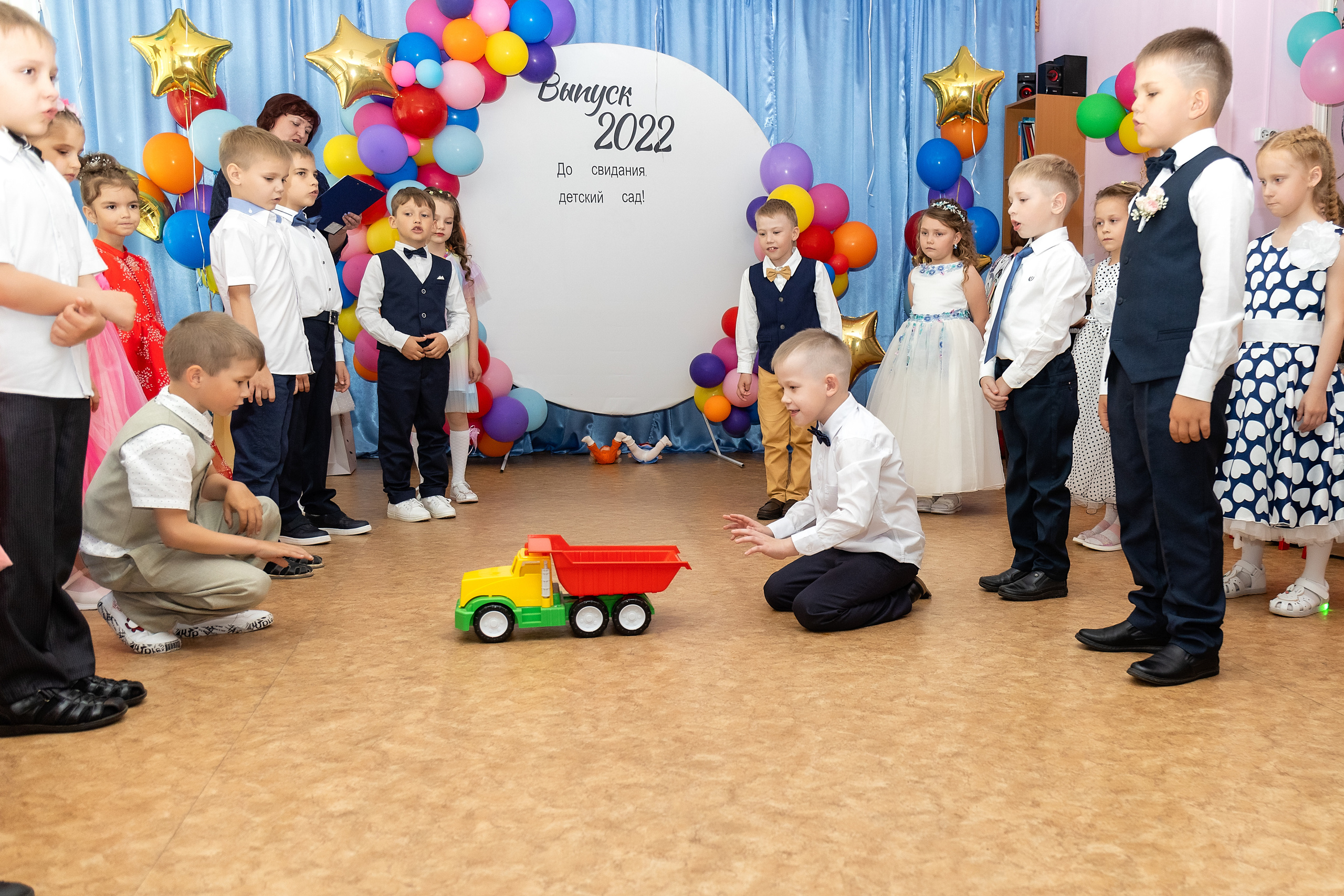 Выпускной Детский сад № 25. Стильный выпускной альбом Владивосток фотограф Вероника Мигачева