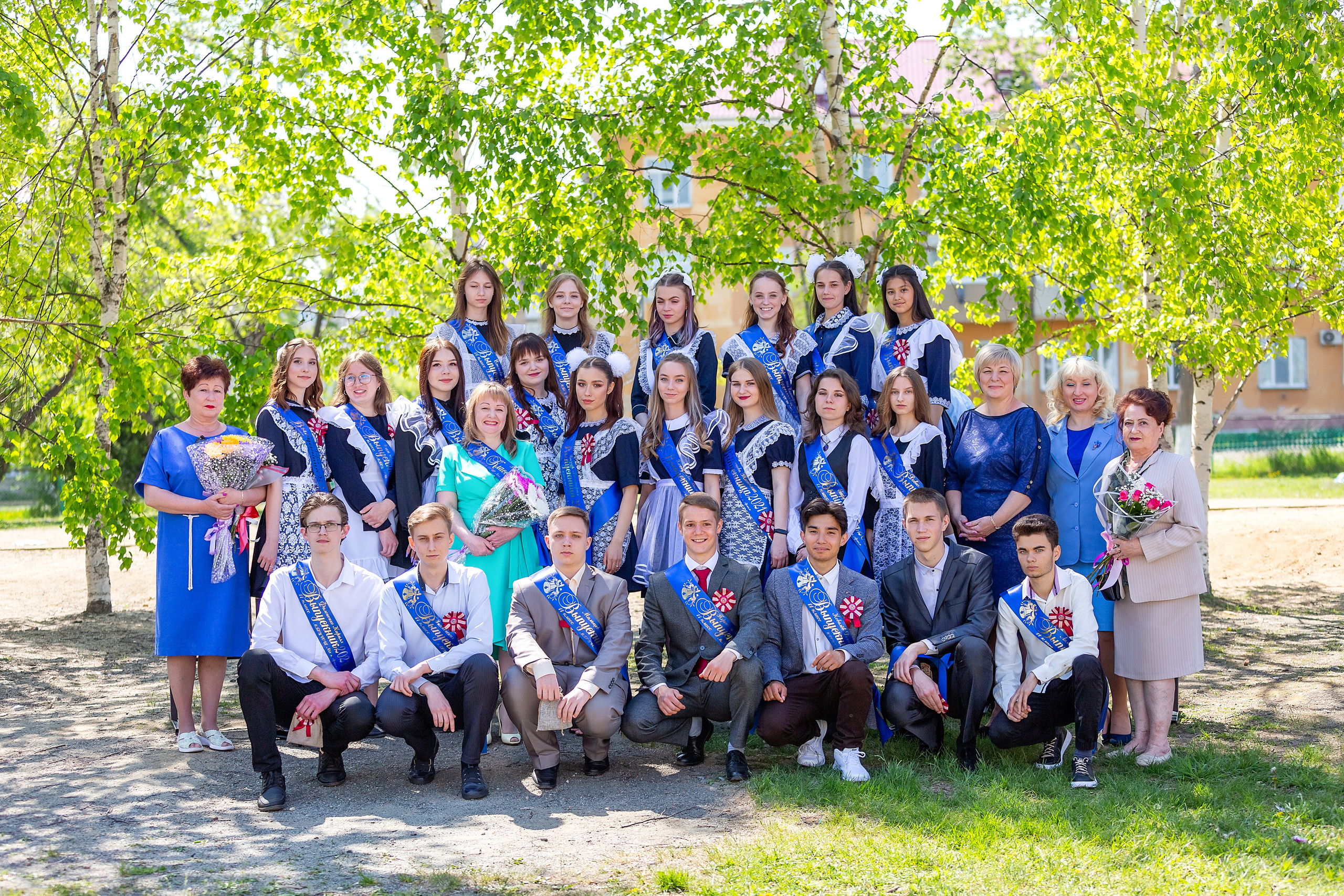 Последний звонок 33 школа. Стильный выпускной альбом Владивосток фотограф Вероника Мигачева