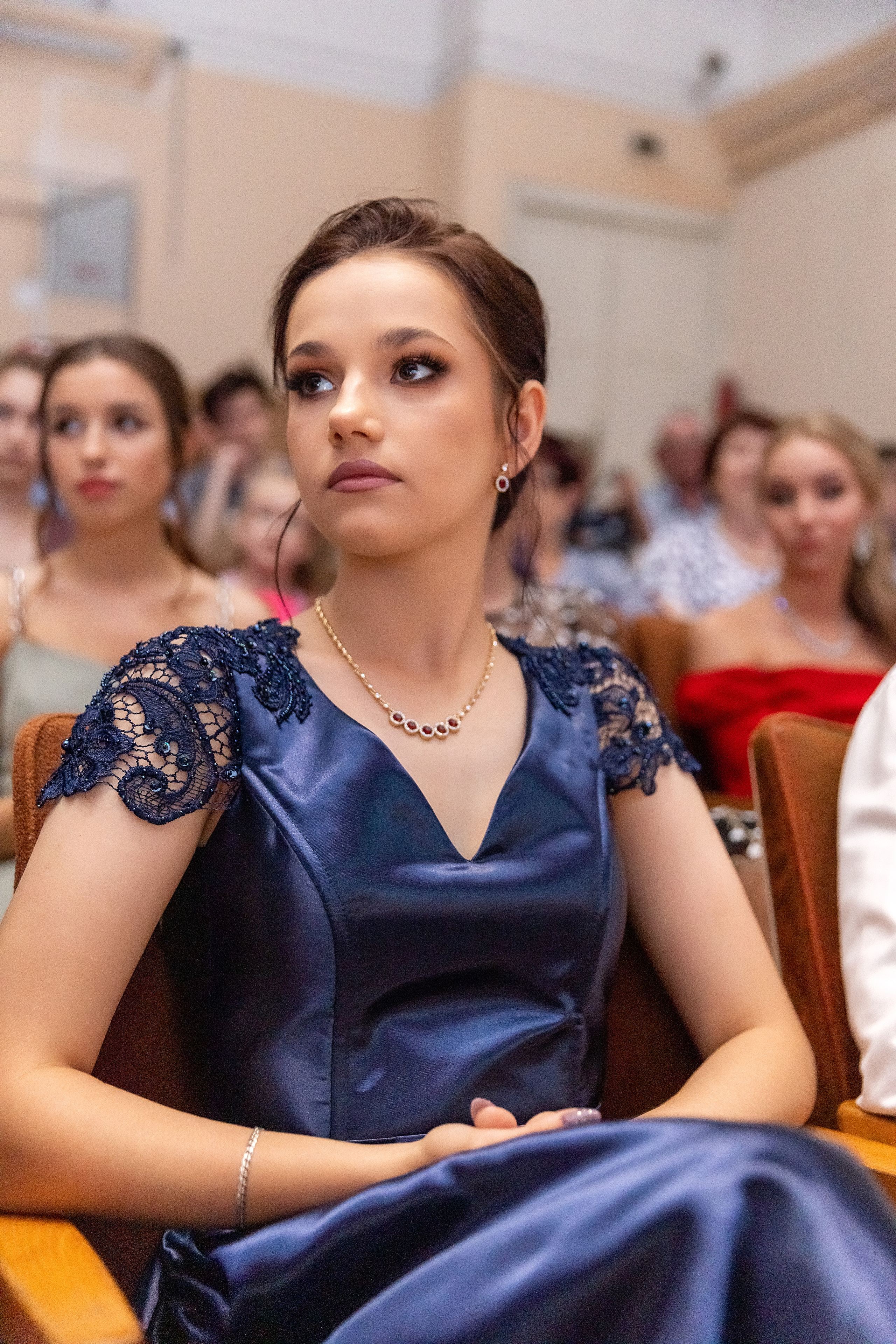 Выпускной 33 школа. Стильный выпускной альбом Владивосток фотограф Вероника Мигачева