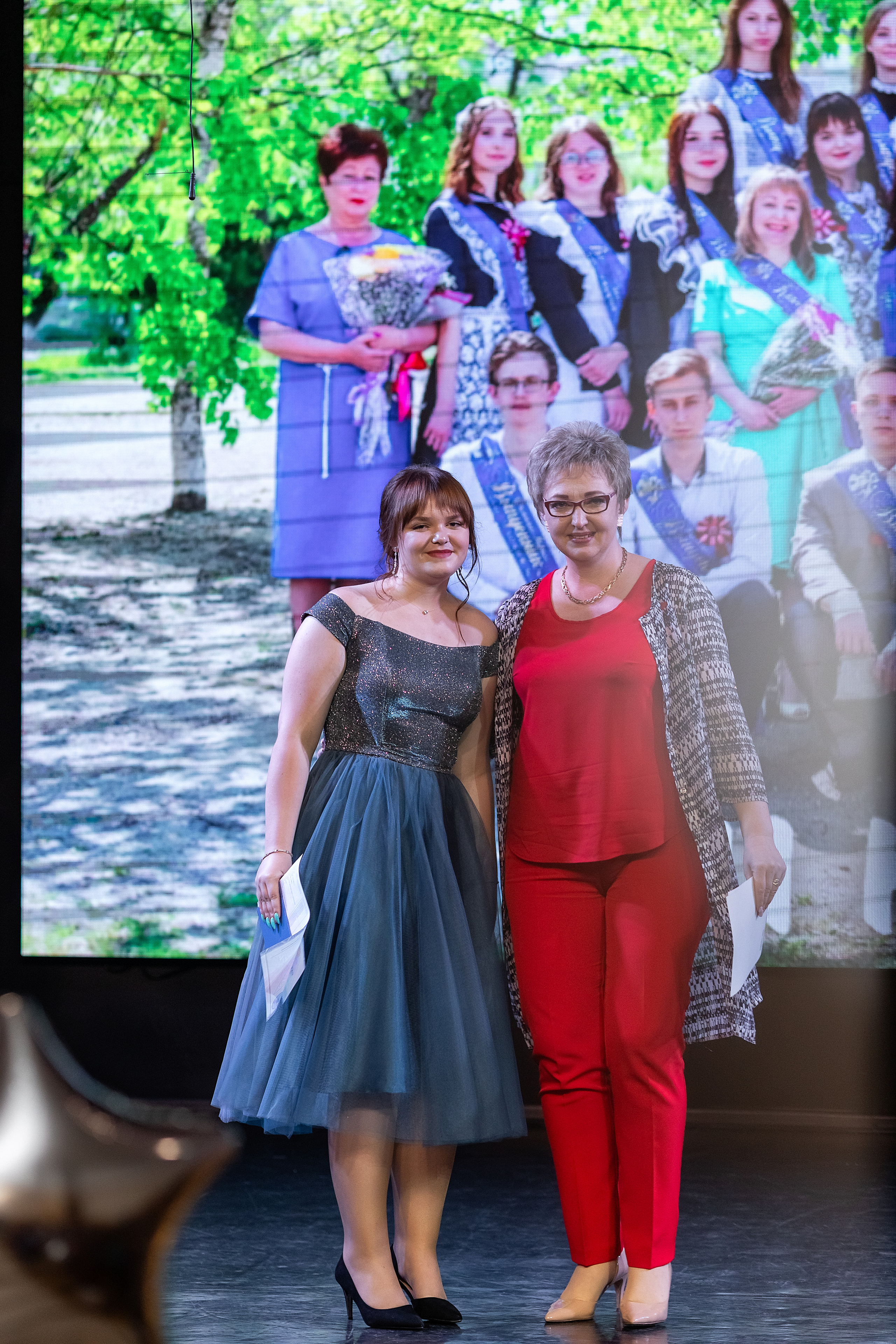 Выпускной 33 школа. Стильный выпускной альбом Владивосток фотограф Вероника Мигачева