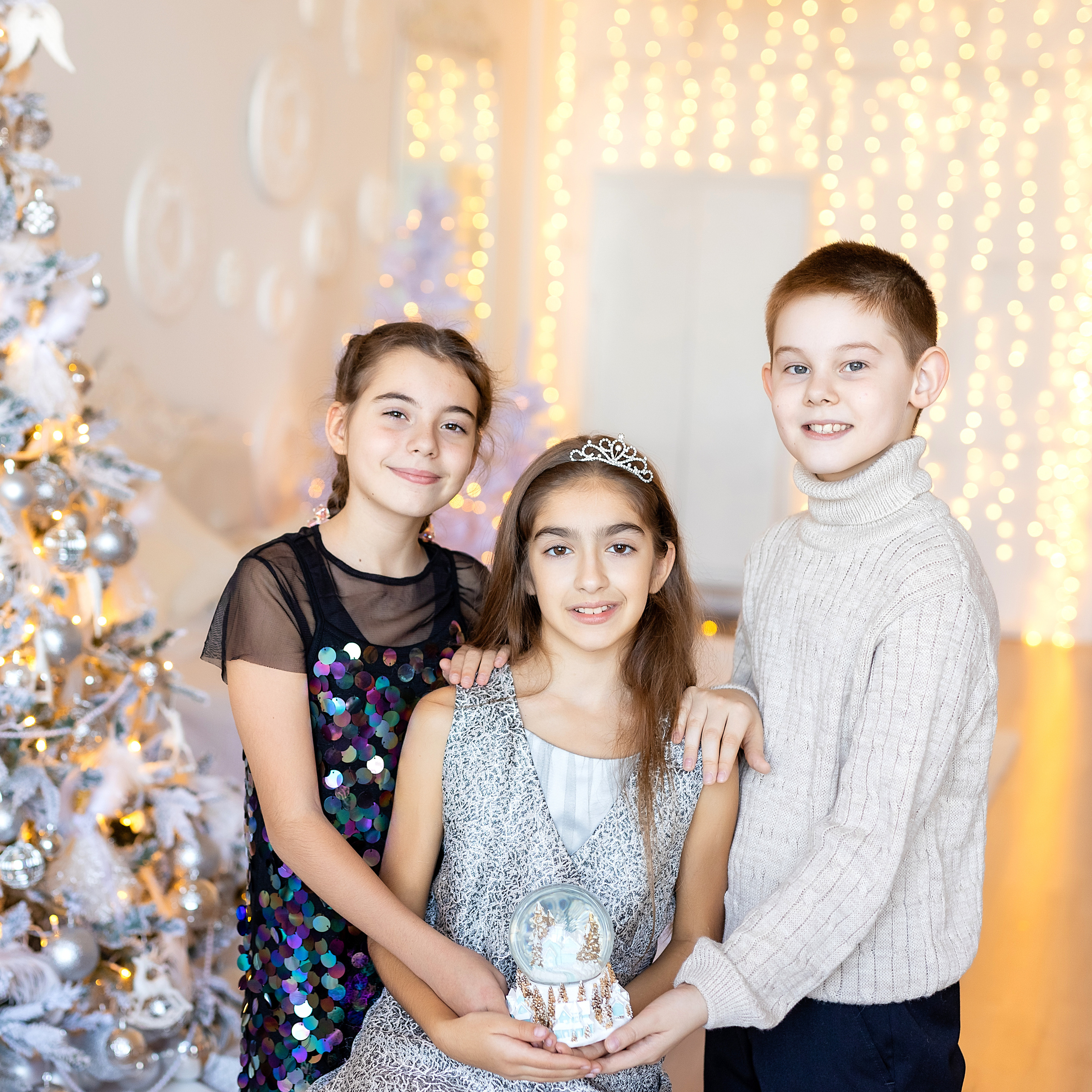 4 класс, в студии «Амбер». Стильный выпускной альбом Владивосток фотограф Вероника Мигачева