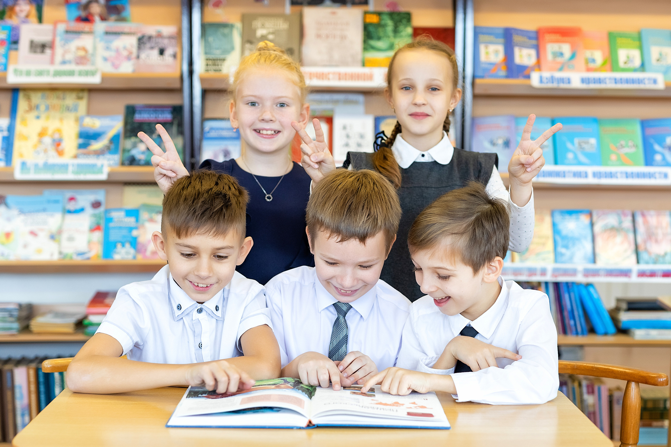 Начальная школа. Стильный выпускной альбом Владивосток фотограф Вероника Мигачева