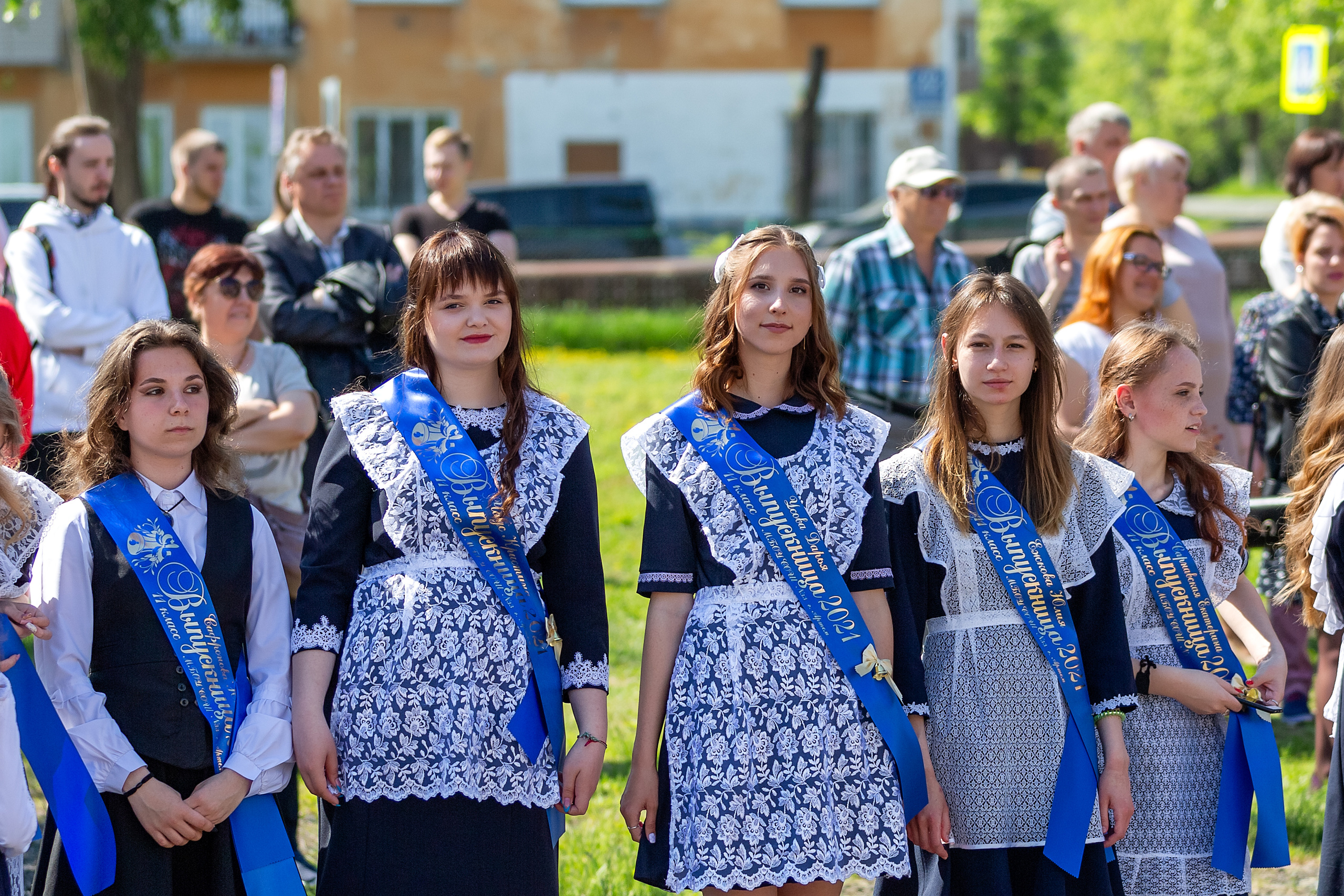 Последний звонок 33 школа. Стильный выпускной альбом Владивосток фотограф Вероника Мигачева
