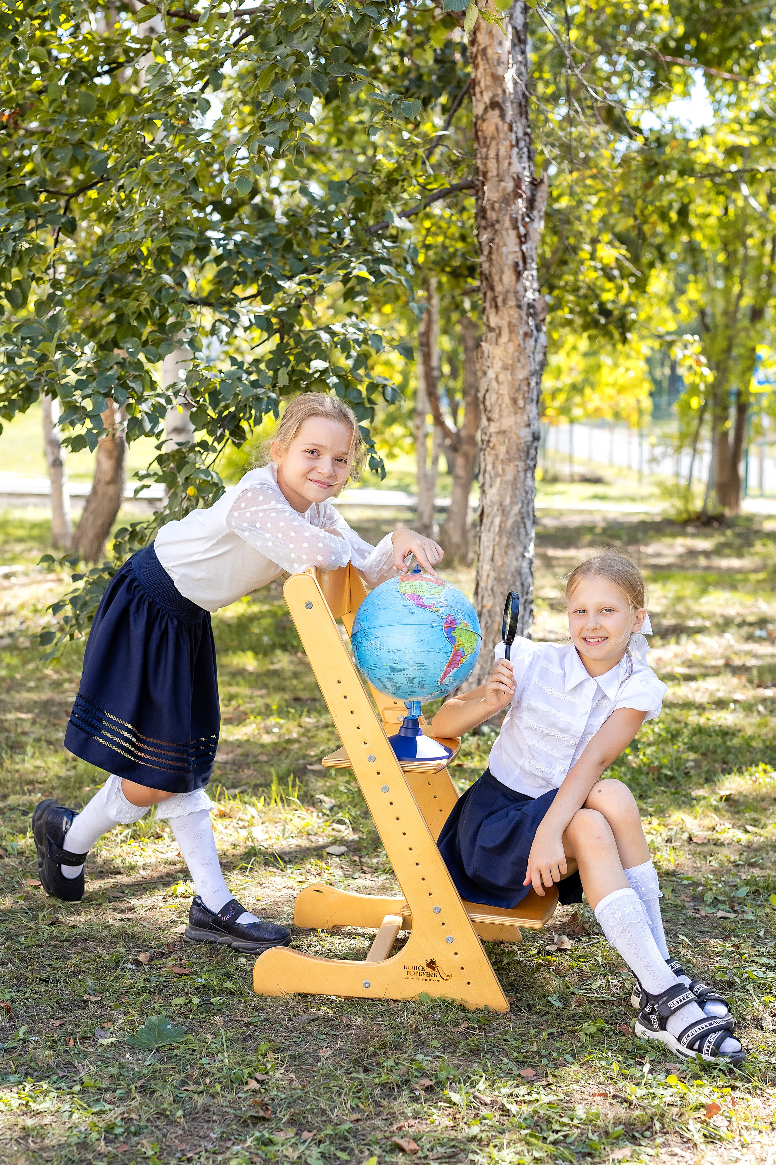 4-В, Гимназия. Фотозона «Здравствуй, Школа!». Стильный выпускной альбом Владивосток фотограф Вероника Мигачева
