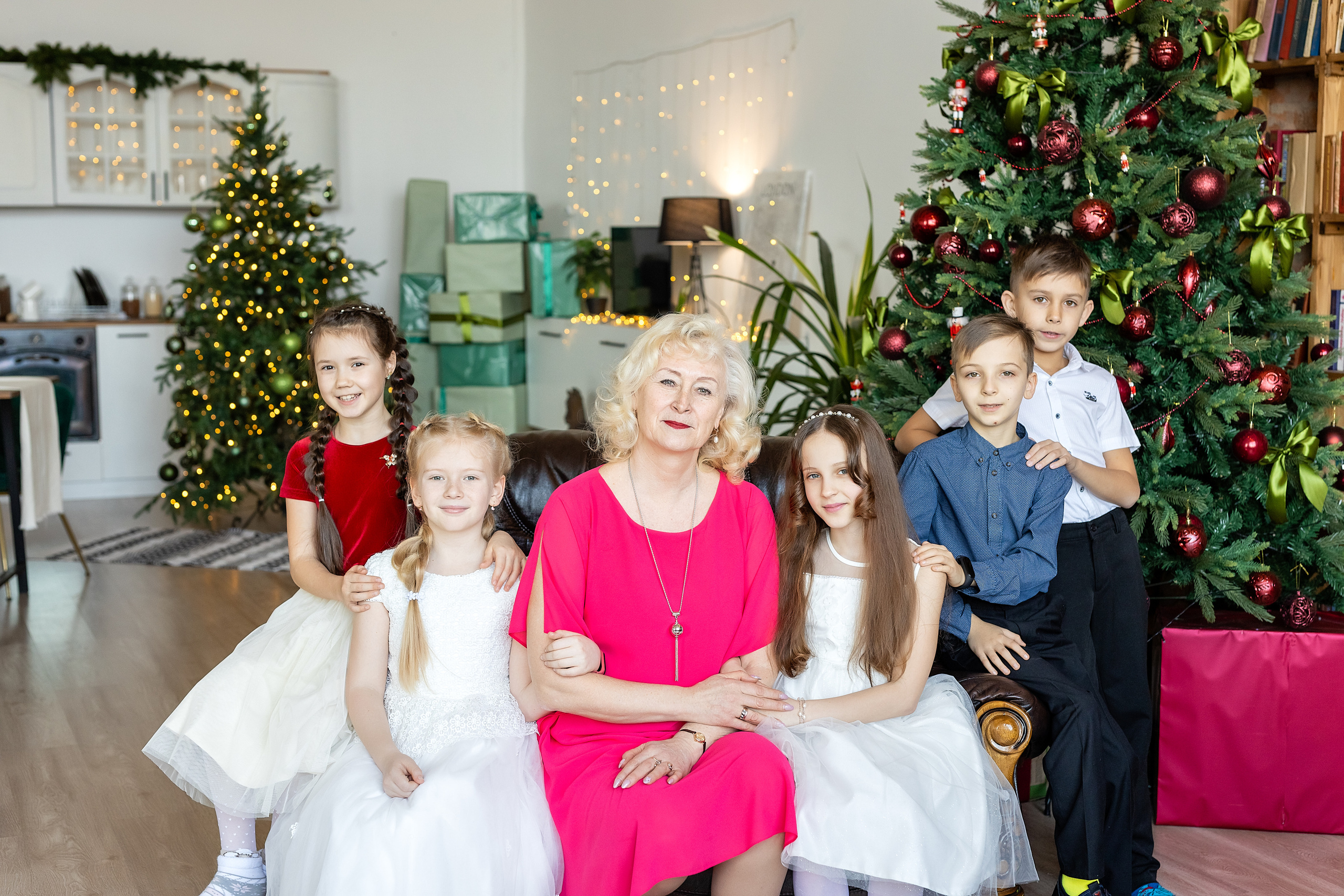 4-Б, Гимназия. Студия. Стильный выпускной альбом Владивосток фотограф Вероника Мигачева