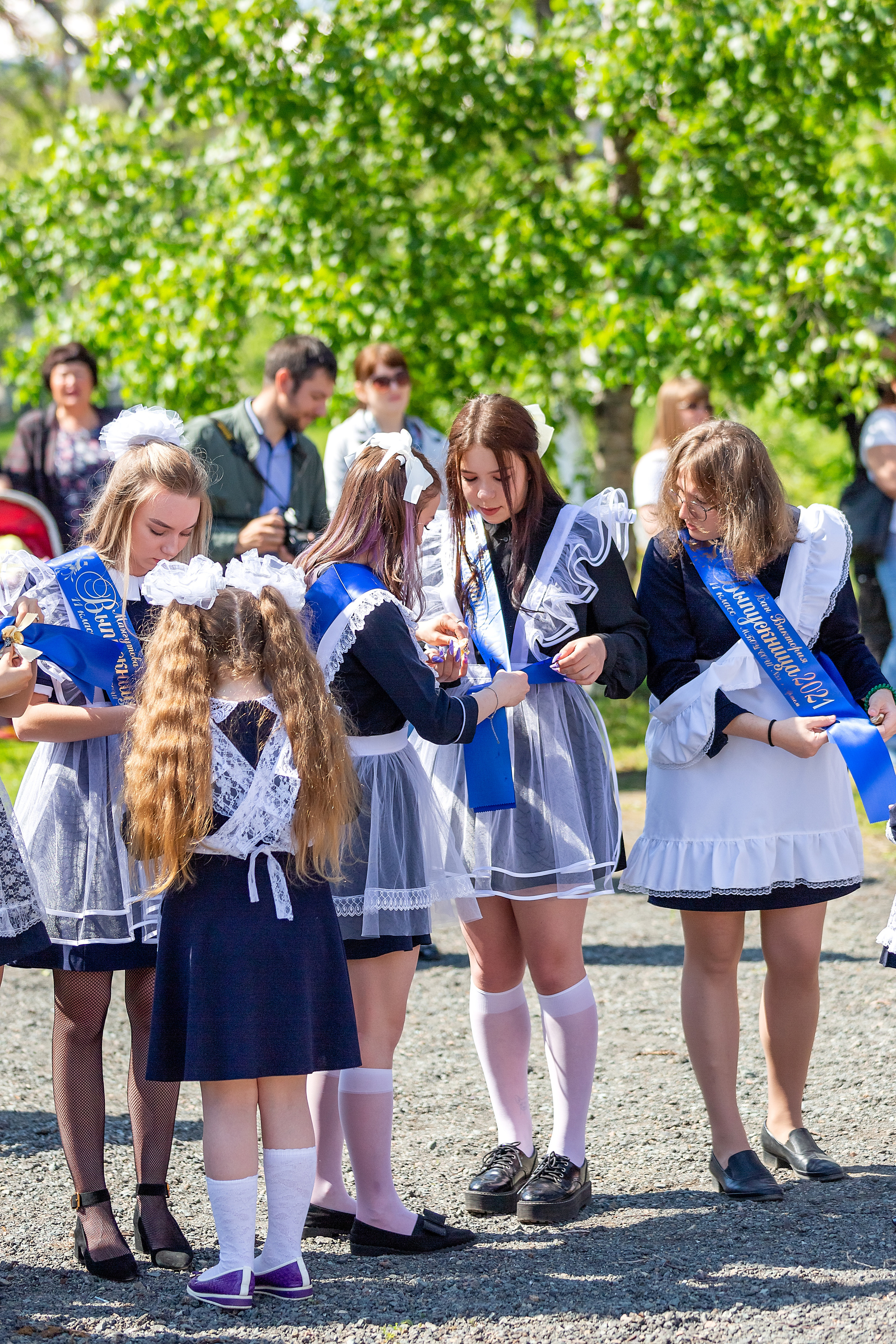 Последний звонок 33 школа. Стильный выпускной альбом Владивосток фотограф Вероника Мигачева